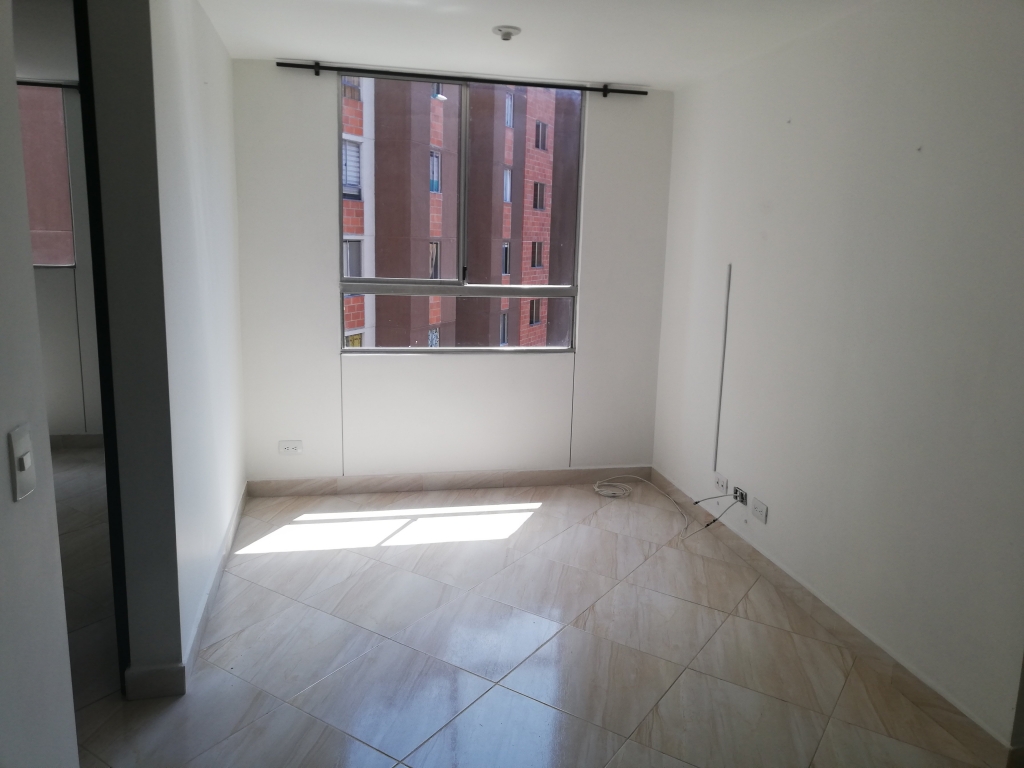 APARTAMENTO EN VENTA EN MEDELLIN COD 5601 - Foto 2
