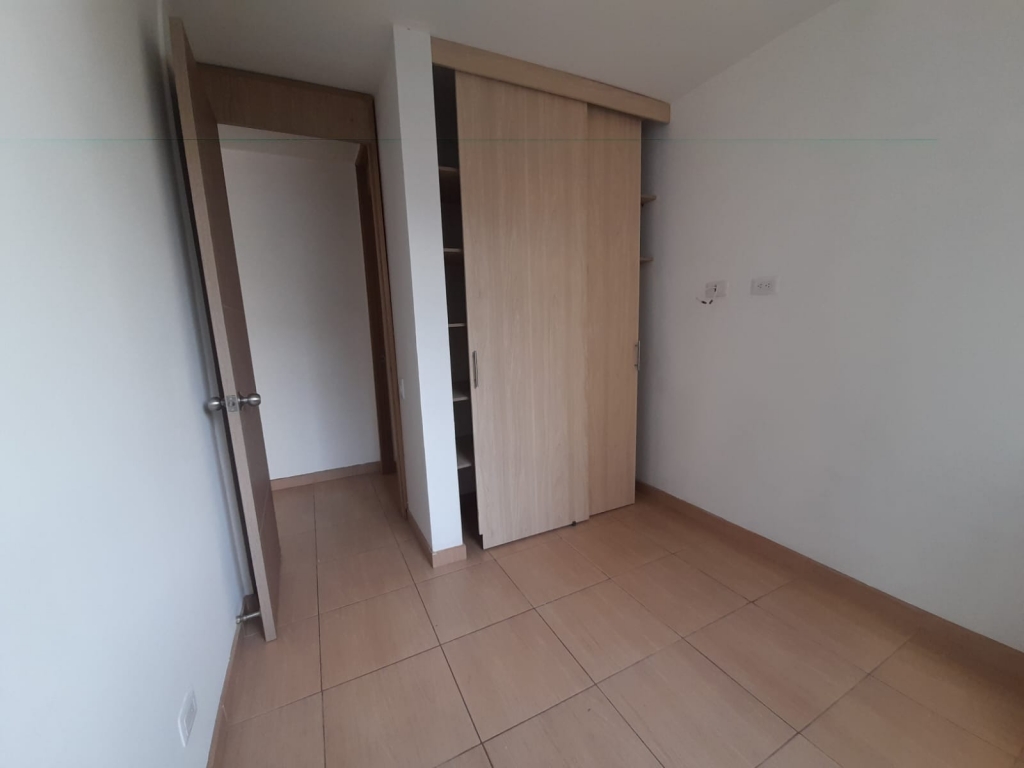 APARTAMENTO EN ARRIENDO EN SABANETA COD 8303 - Foto 5