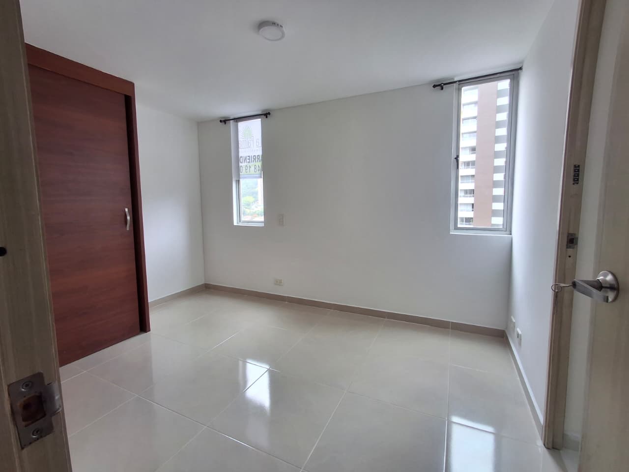 APARTAMENTO EN ARRIENDO EN SABANETA COD 10789 - Foto 2