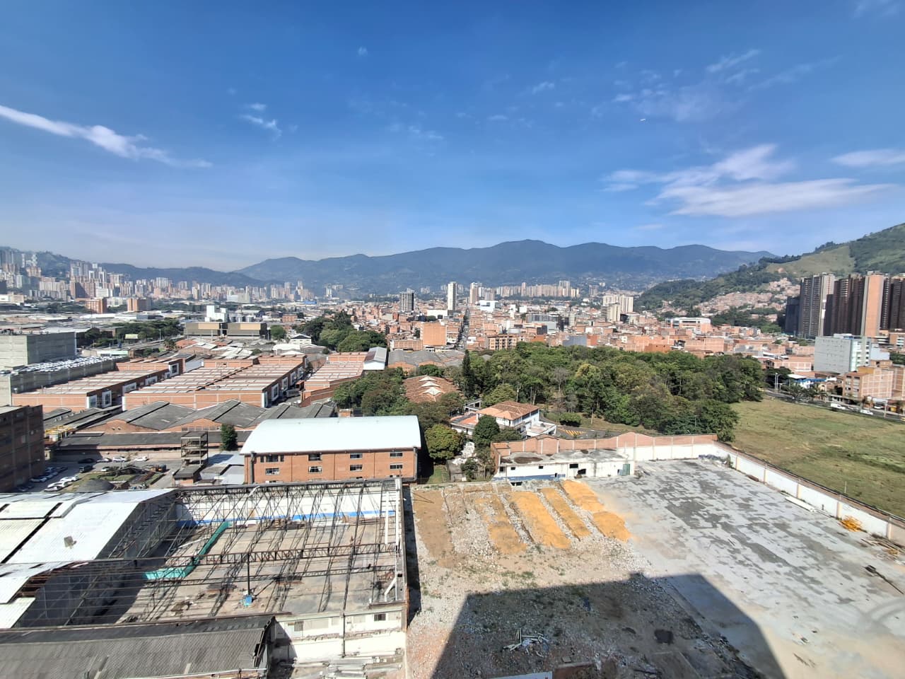 APARTAMENTO EN ARRIENDO EN SABANETA COD 10805 - Foto 11