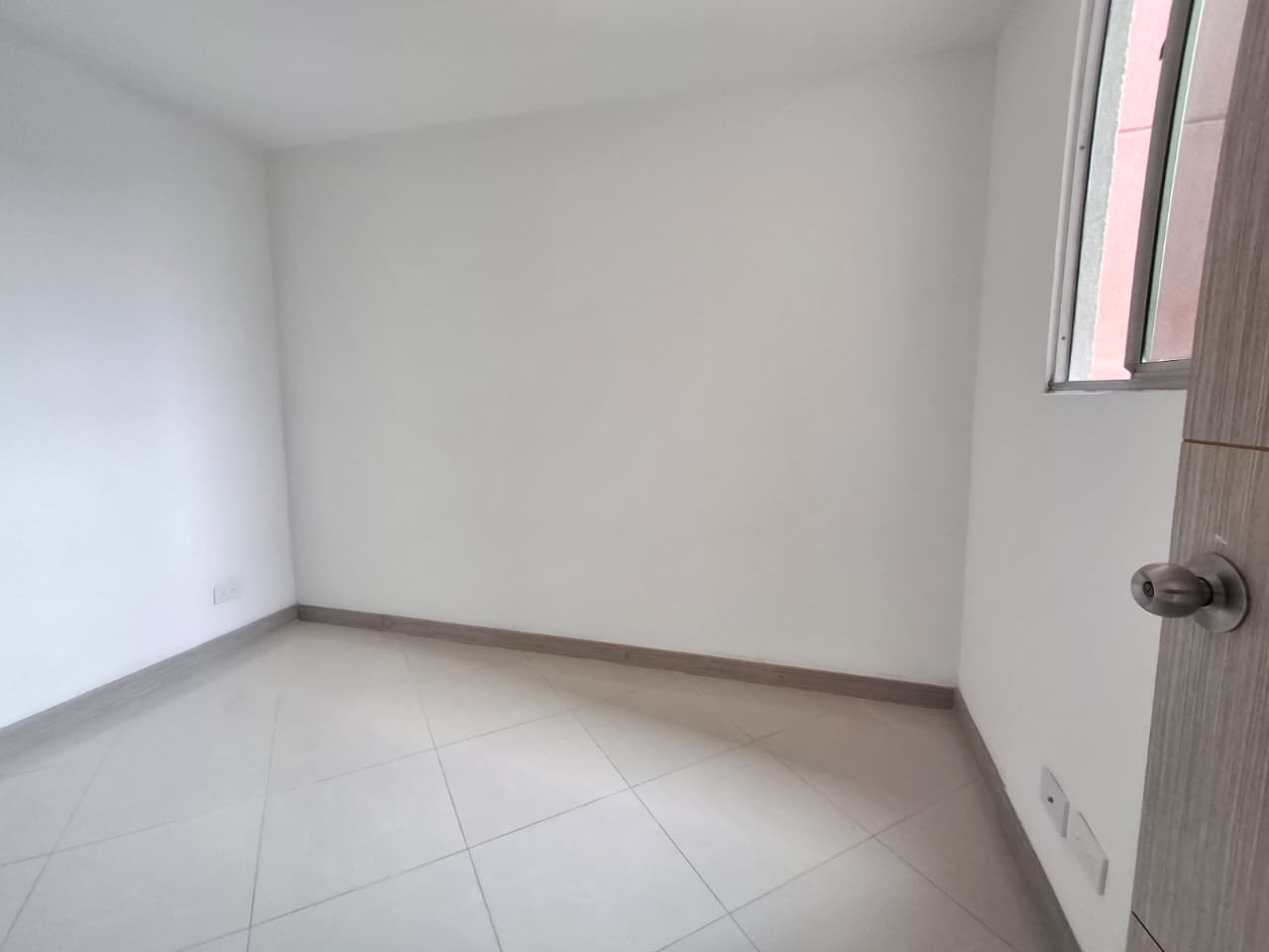 APARTAMENTO EN ARRIENDO SAN ANTONIO DE PRADO COD 10915 - Foto 12