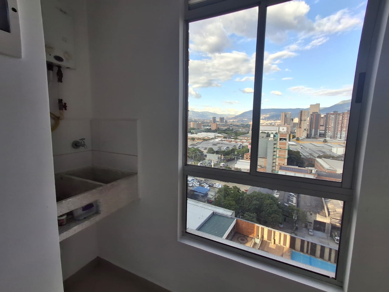 APARTAMENTO EN ARRIENDO EN SABANETA COD 9397 - Foto 11
