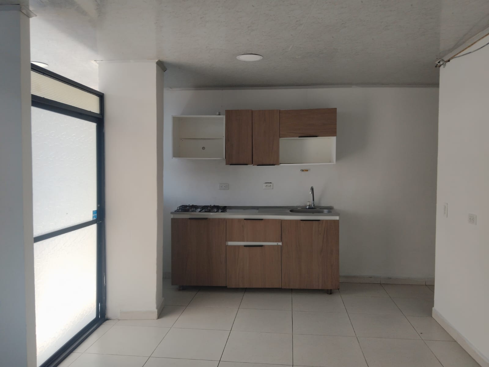 APARTAMENTO EN ARRIENDO EN BUENOS AIRES COD  10751  - Foto 2