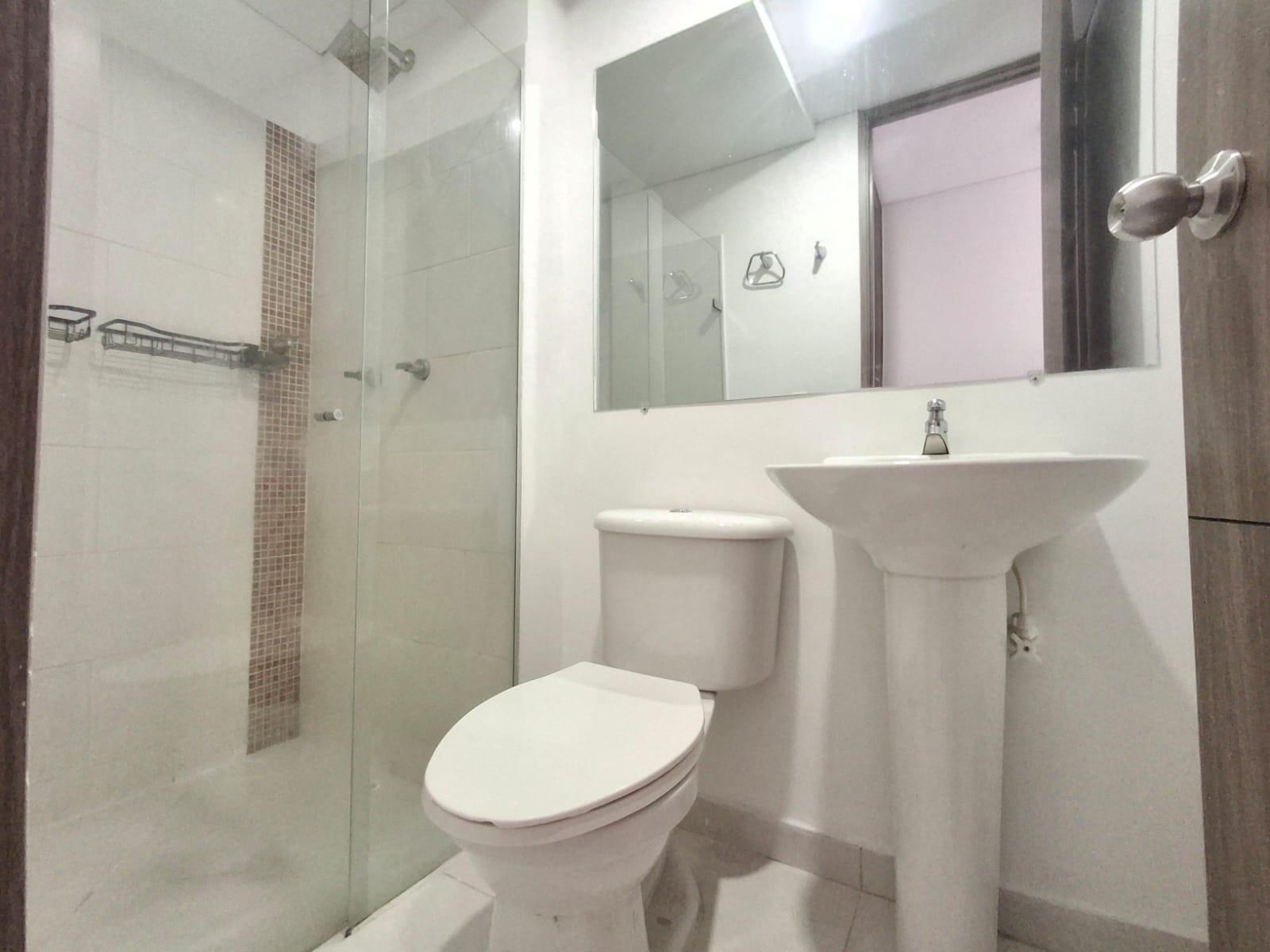 APARTAMENTO EN ARRIENDO EN SABANETA COD 10816 - Foto 9