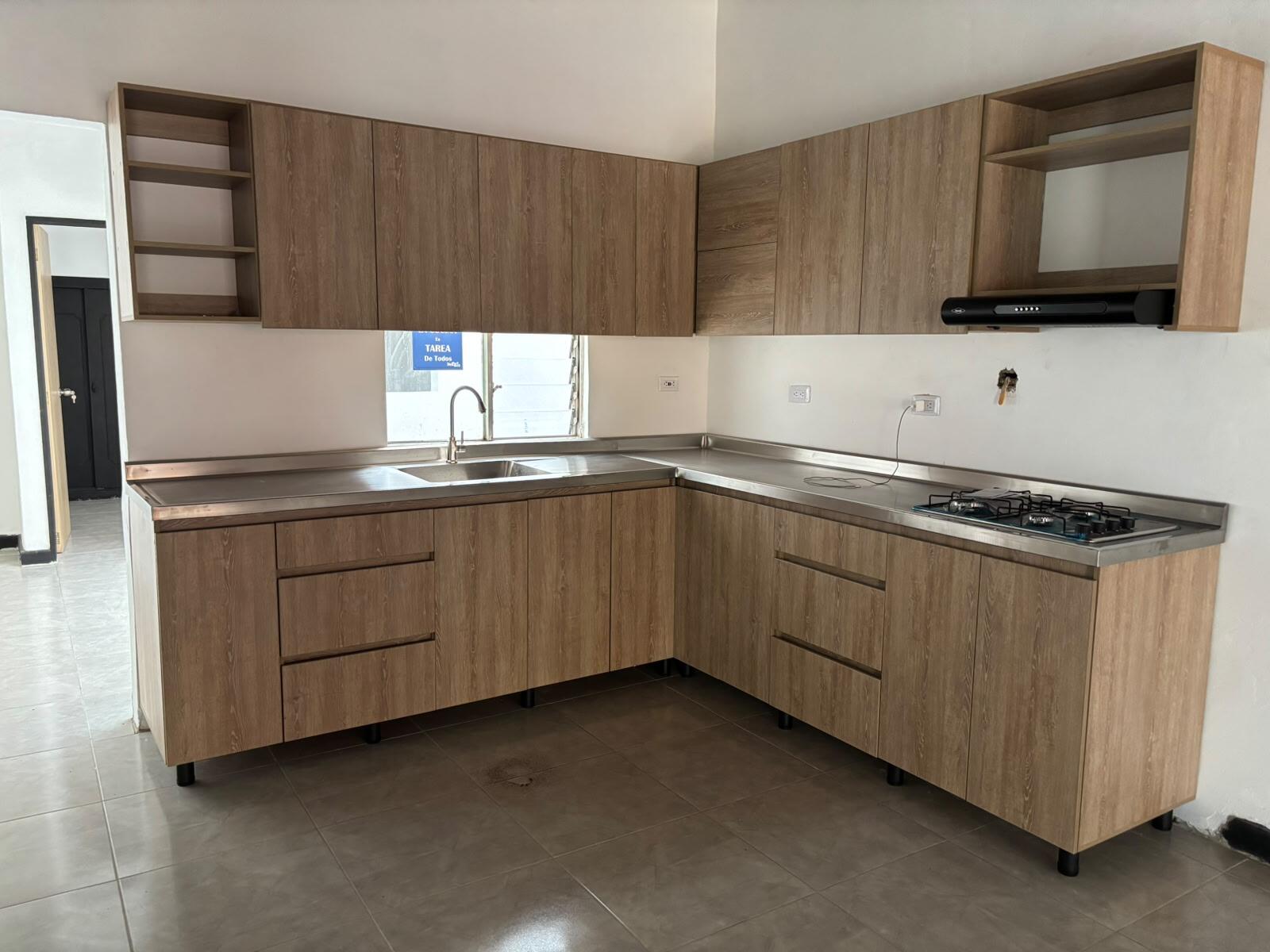 CASA EN ARRIENDO EN LOS COLORES COD 10777 - Foto 1