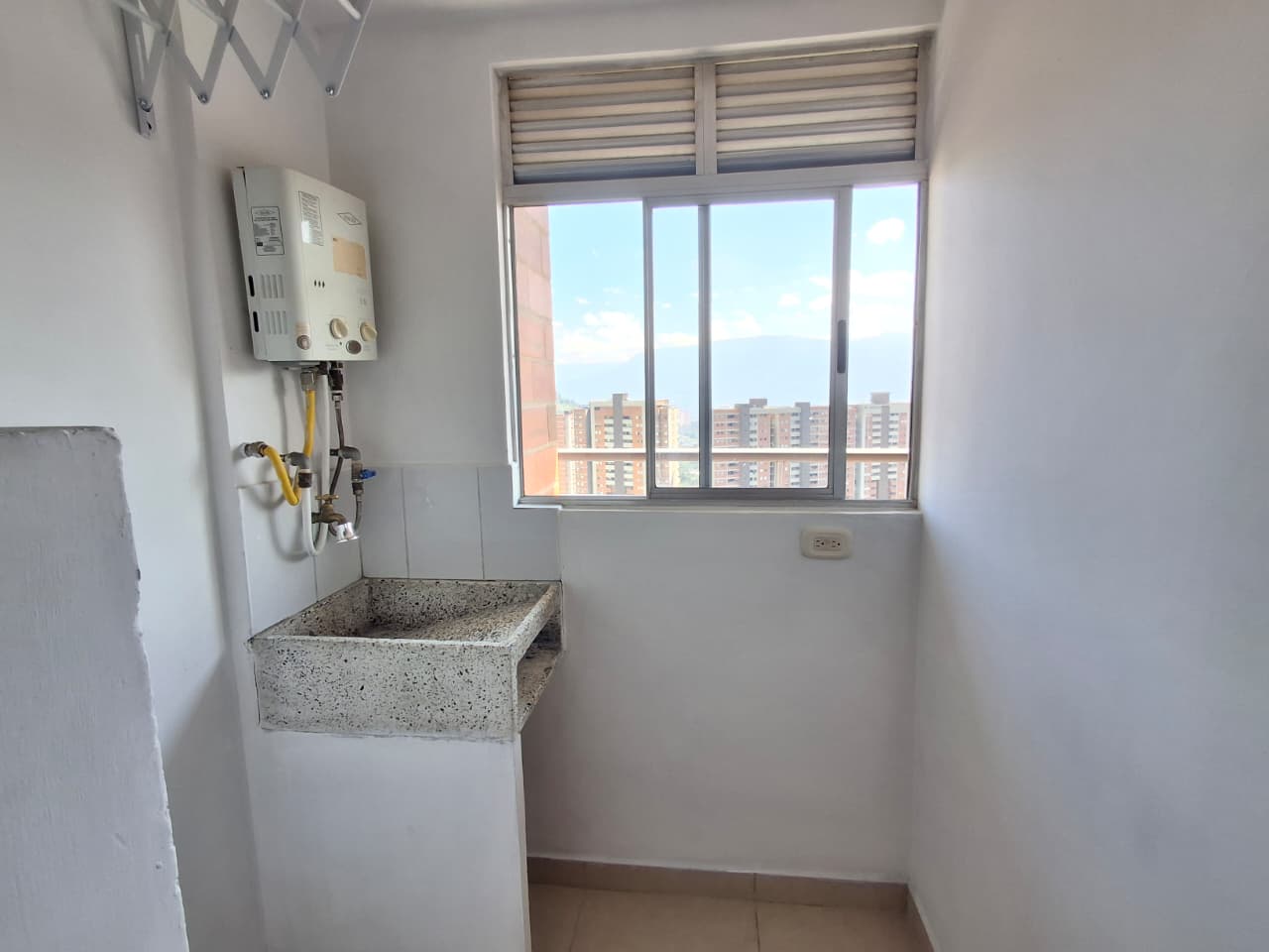 APARTAMENTO EN ARRIENDO LA ESTRELLA COD 10908 - Foto 4