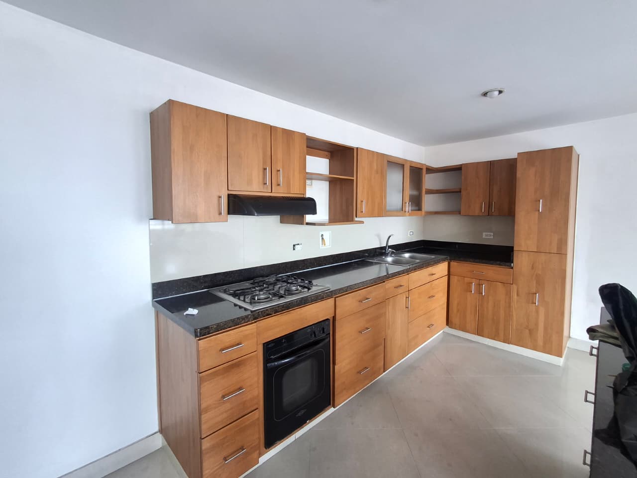 APARTAMENTO EN VENTA EN SABANETA COD 10590