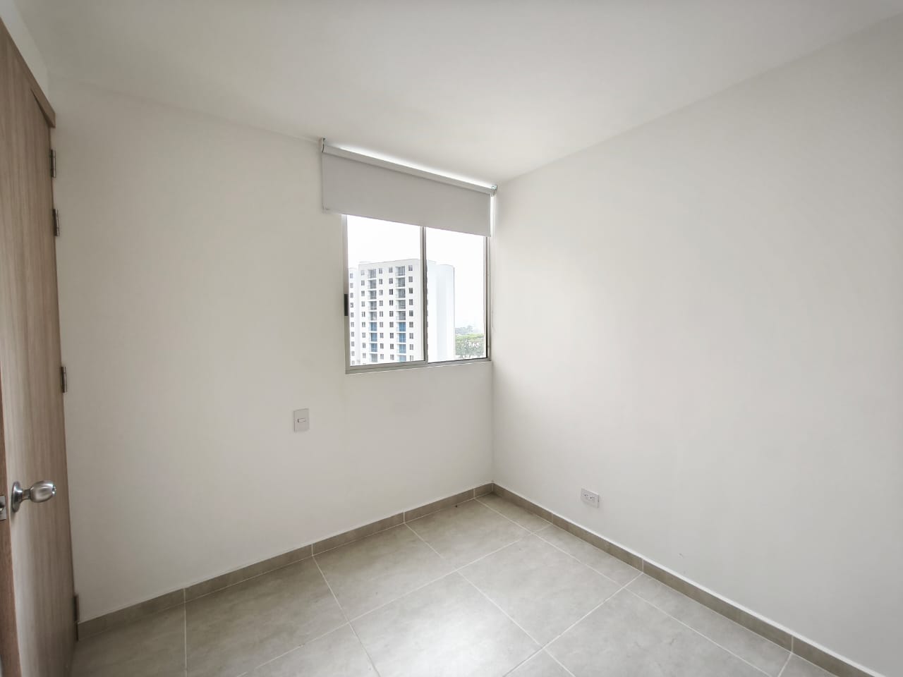 ALQUILER DE APTO 6to PISO CONJUNTO NUQUI CIUDAD GUABINAS