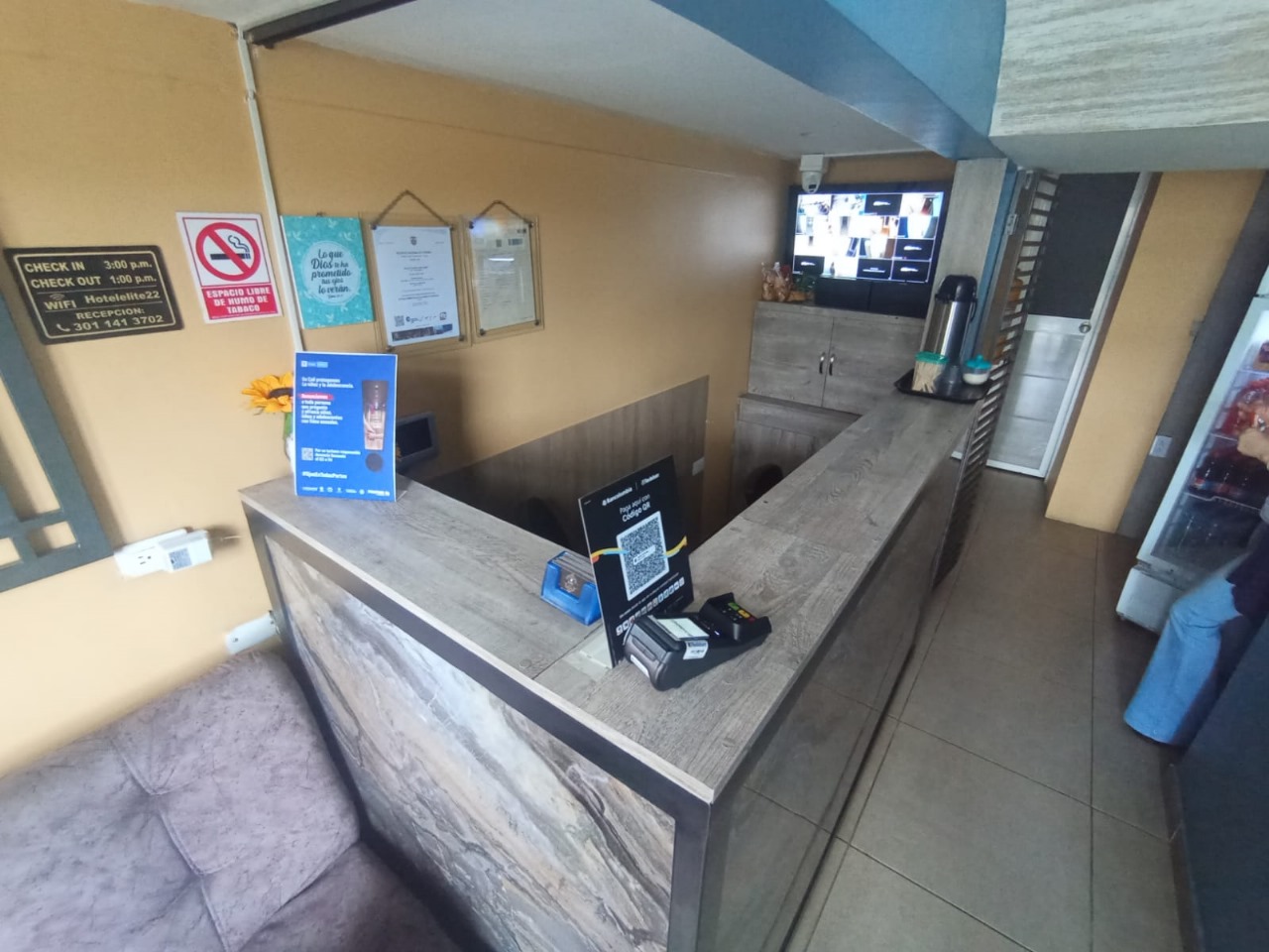 ALQUILER DE HOTEL  EDIFICIO 4 NIVELES  BARRIO JUNIN