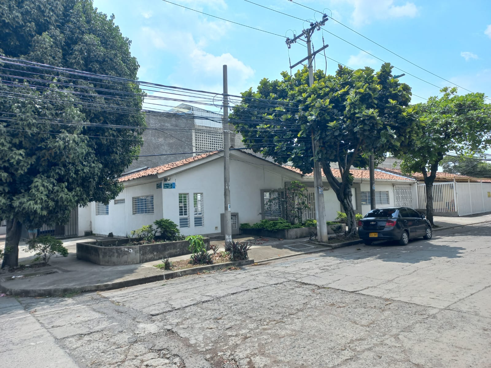 ALQUILER DE CASA 1er PISO BARRIO PRADOS DEL NORTE