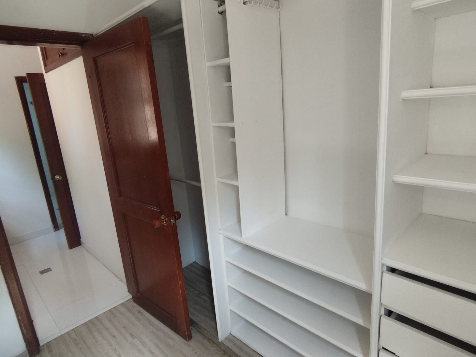 ALQUILER DE APTO 1er PISO CONJUNTO ALTILLO JUANAMBU