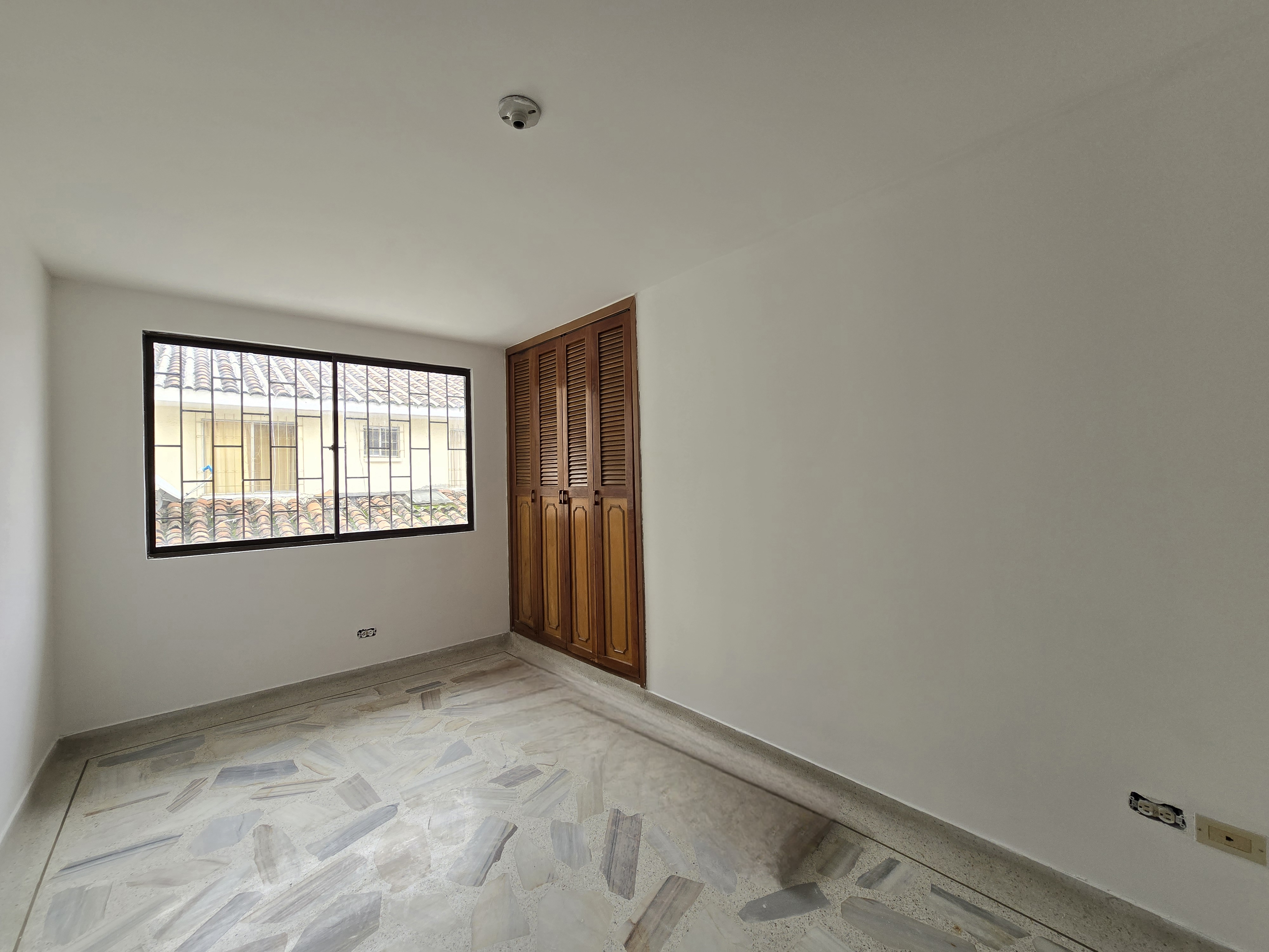 CASA EN VENTA BARRIO TEQUENDAMA