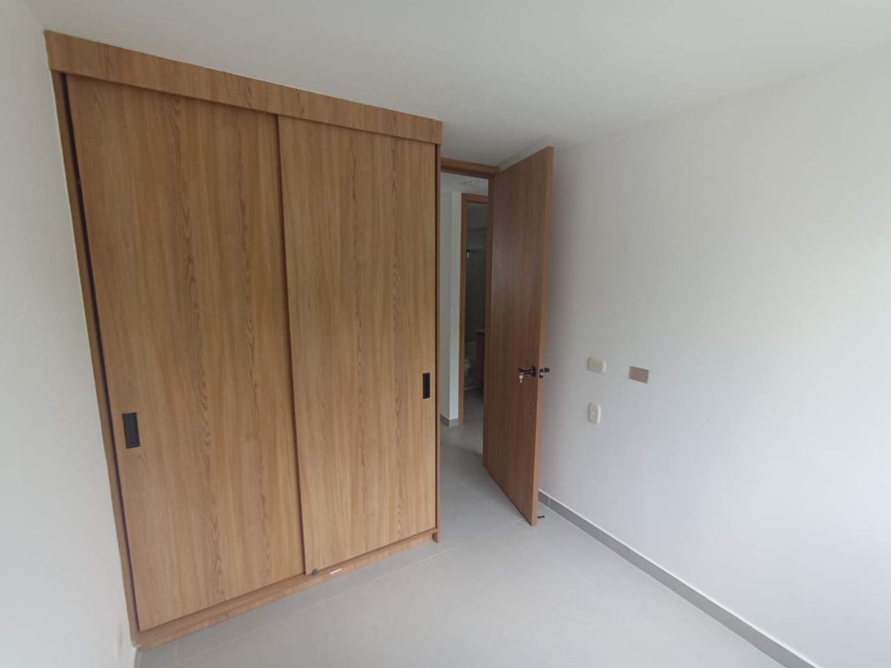 Alquiler Apartamento Nuevo 2do Piso Conjunto Guatape