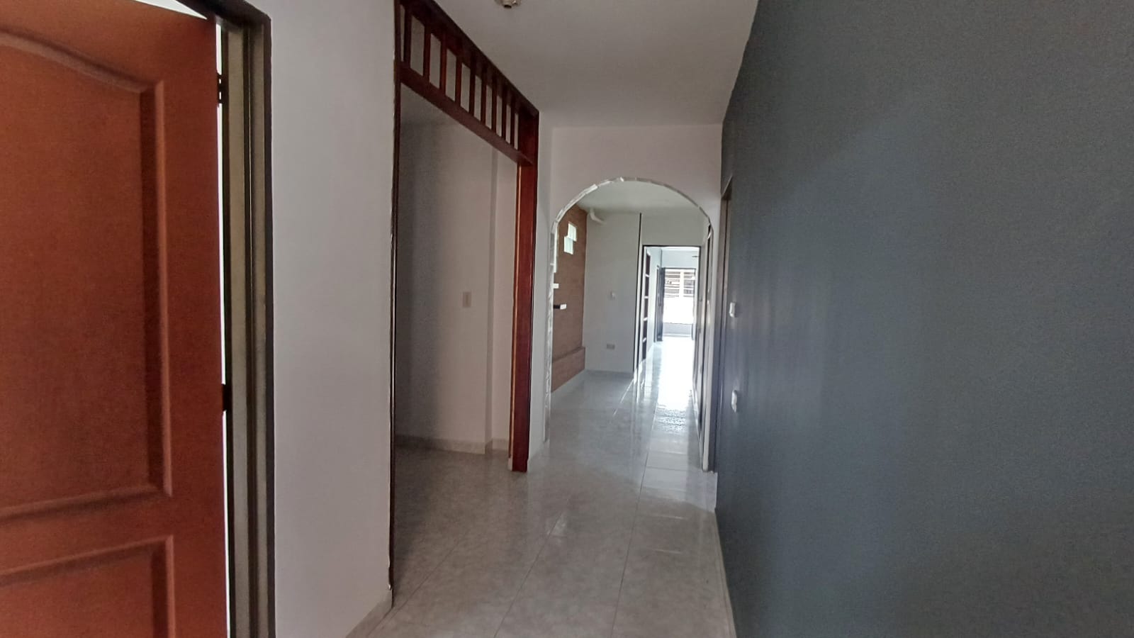 ALQUILER DE APTO 2do PISO EN BARRIO JORGE  ZAWADZKY