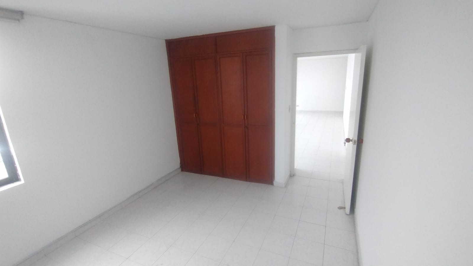 ALQUILER DE APTO PISO 12 CONJUNTO EDIFICIO DEL NORTE