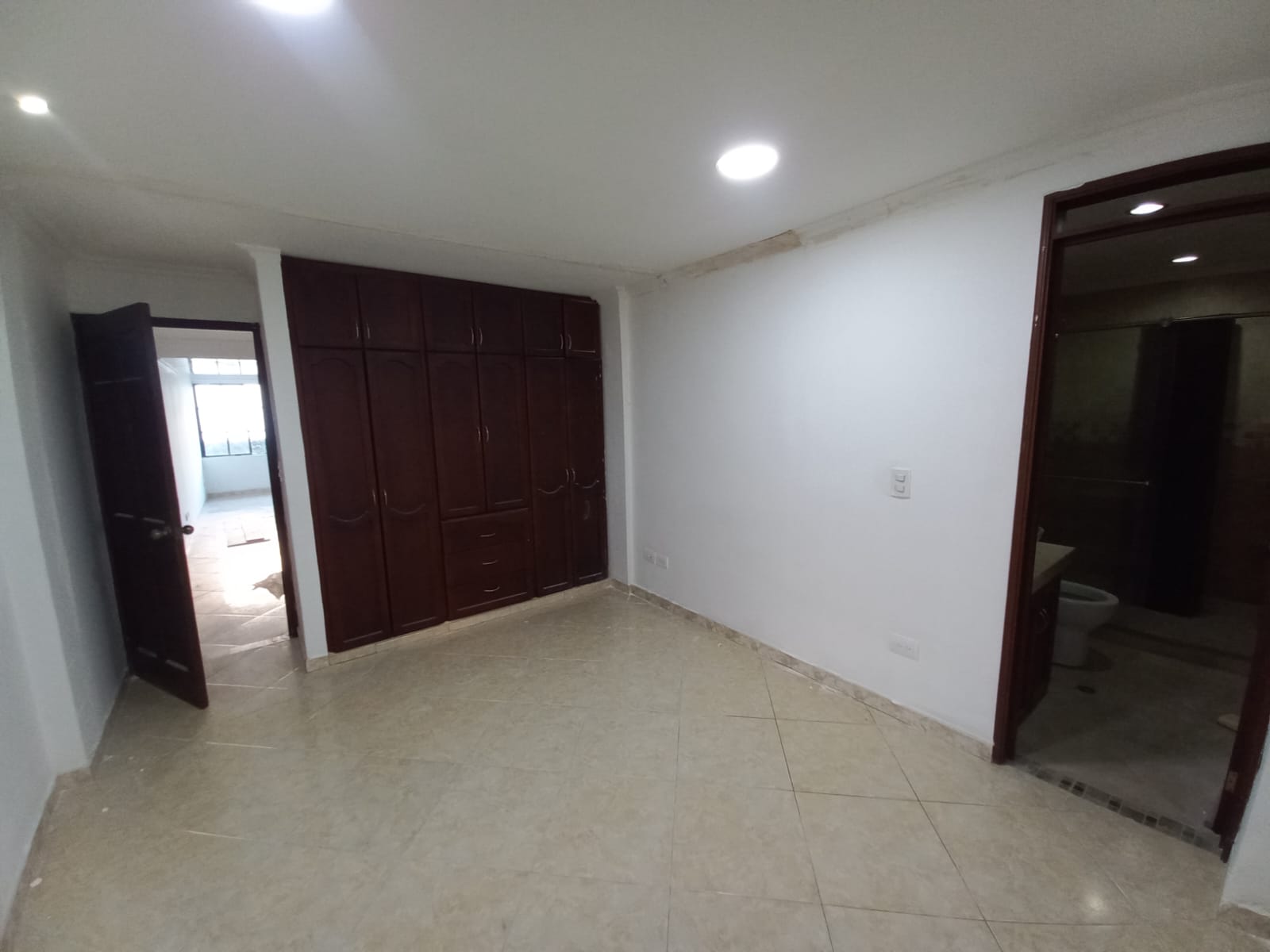 ALQUILER DE CASA 1er PISO  CONJUNTO VILLAS DE SAN MARTIN