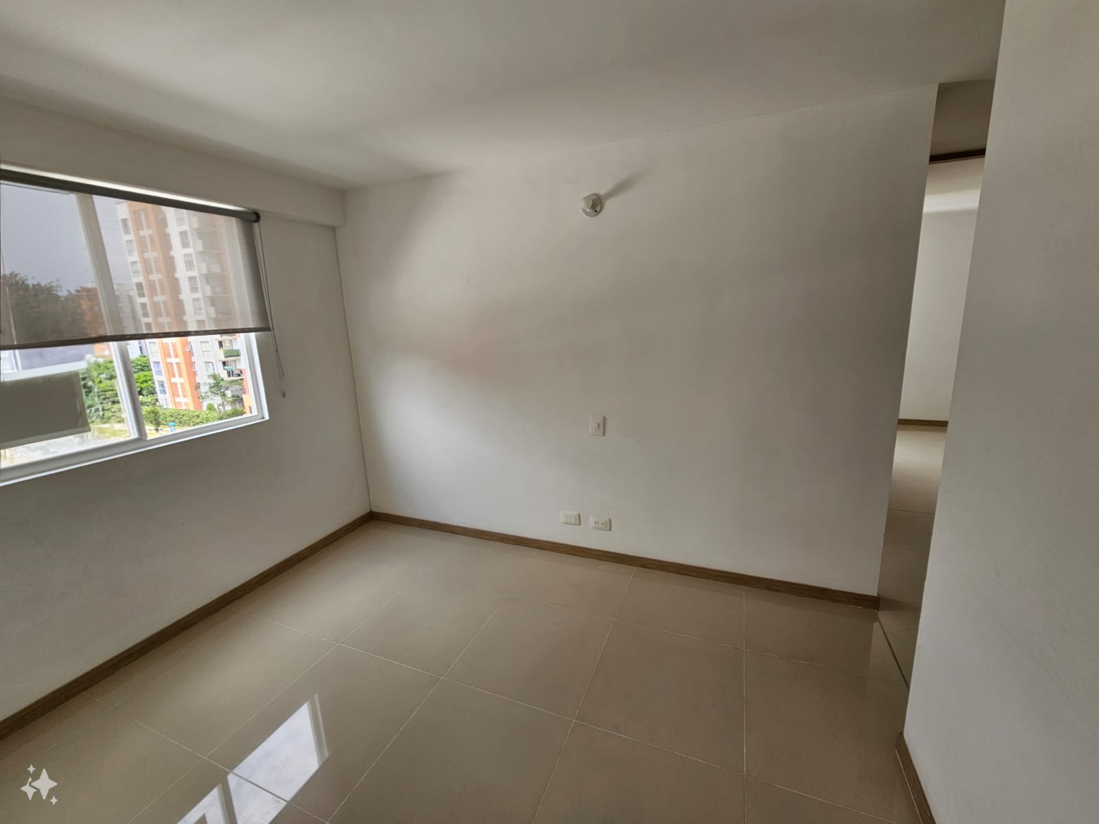 Alquiler Apartamento 5to Piso Conjunto Jade, Ciudad Melendez.