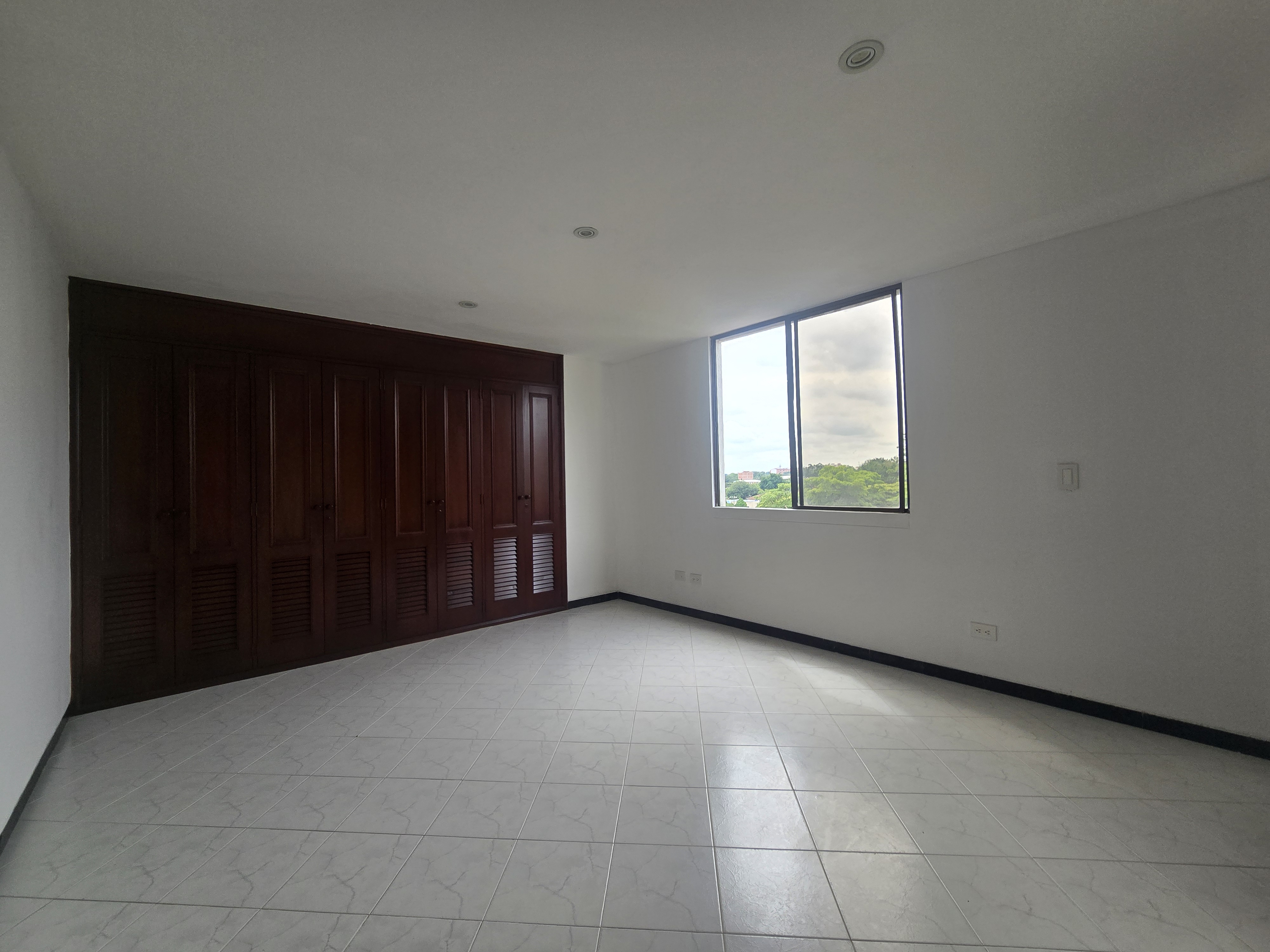 APARTAMENTO EN VENTA EDIFICIO PORTAL DE VIZCAYA - EL REFUGIO