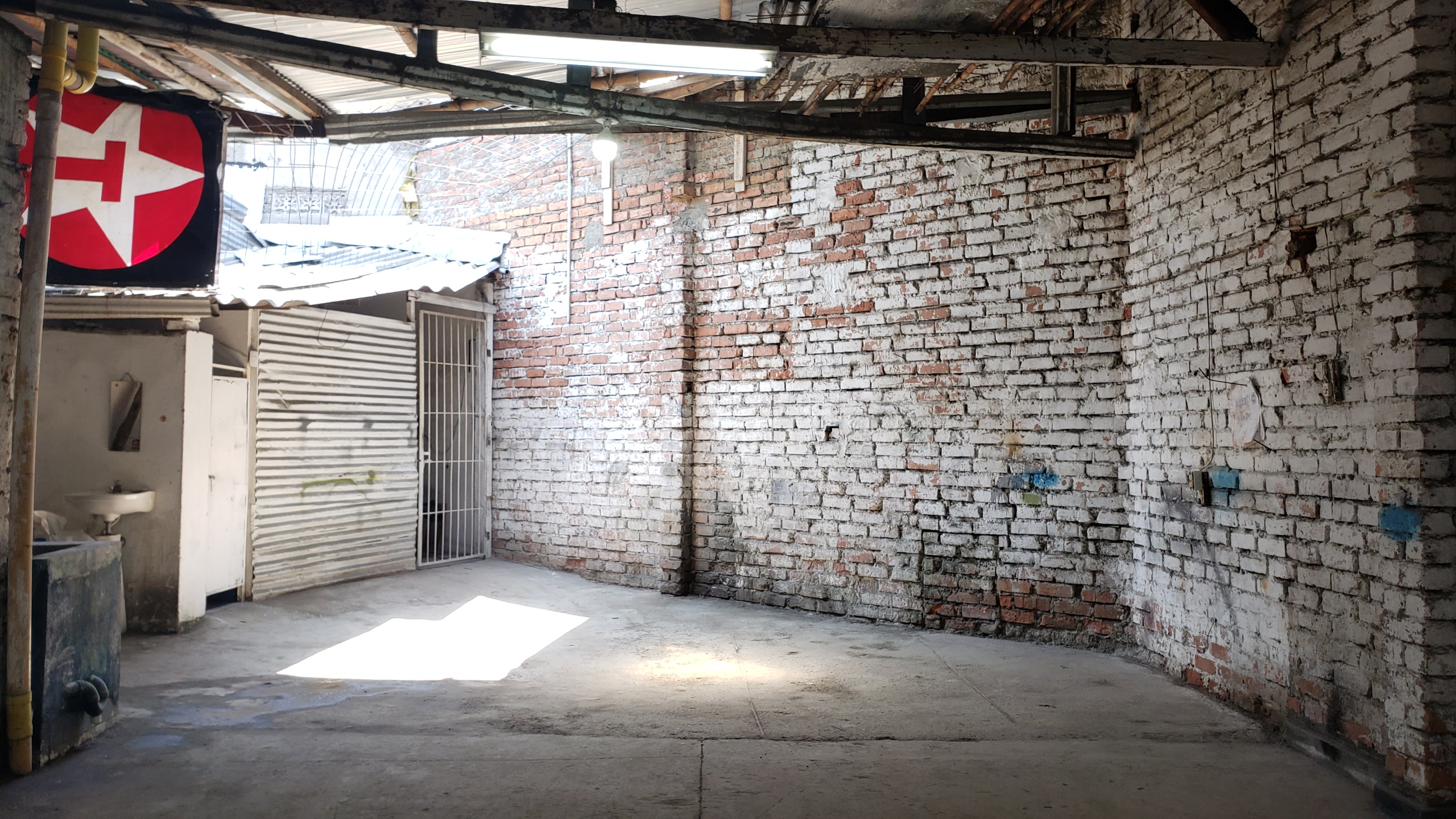 INMUEBLE MIXTO EN VENTA - BARRIO LA FLORESTA