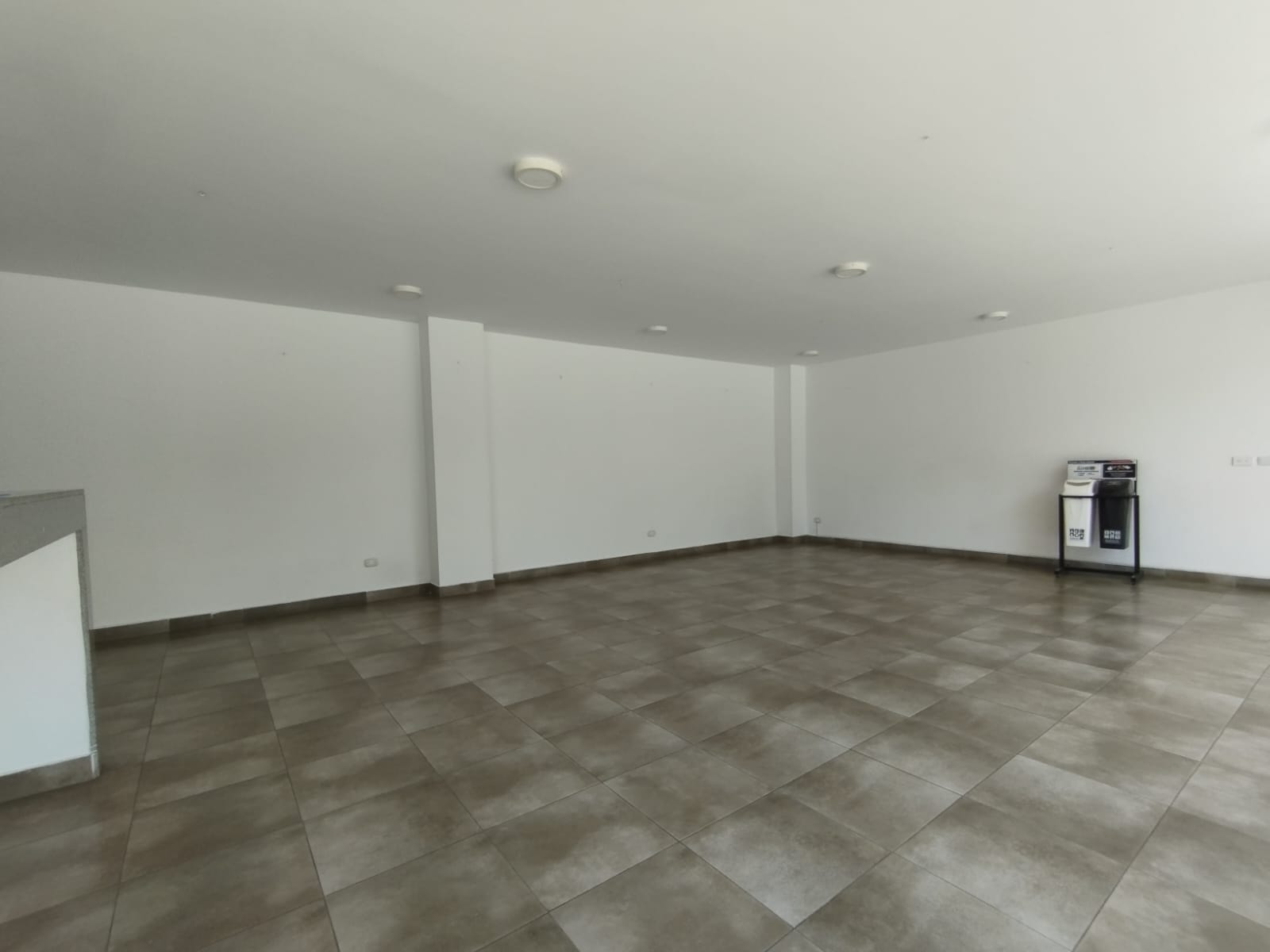 Alquiler Apartamento 1er Piso Conjunto St. Tropé Valle del Lili