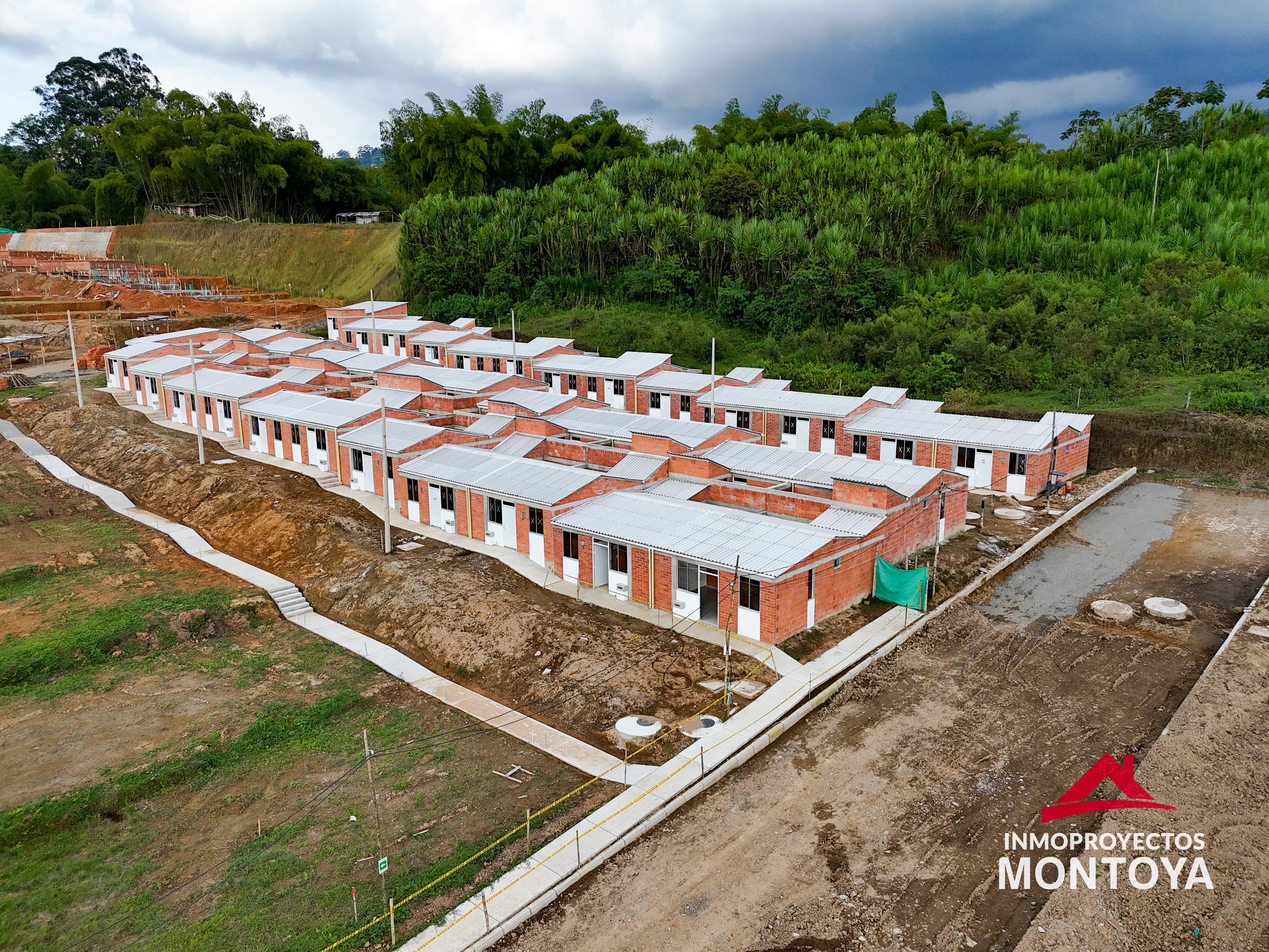 Casas VIS en Dosquebradas, Colinas del Bosque