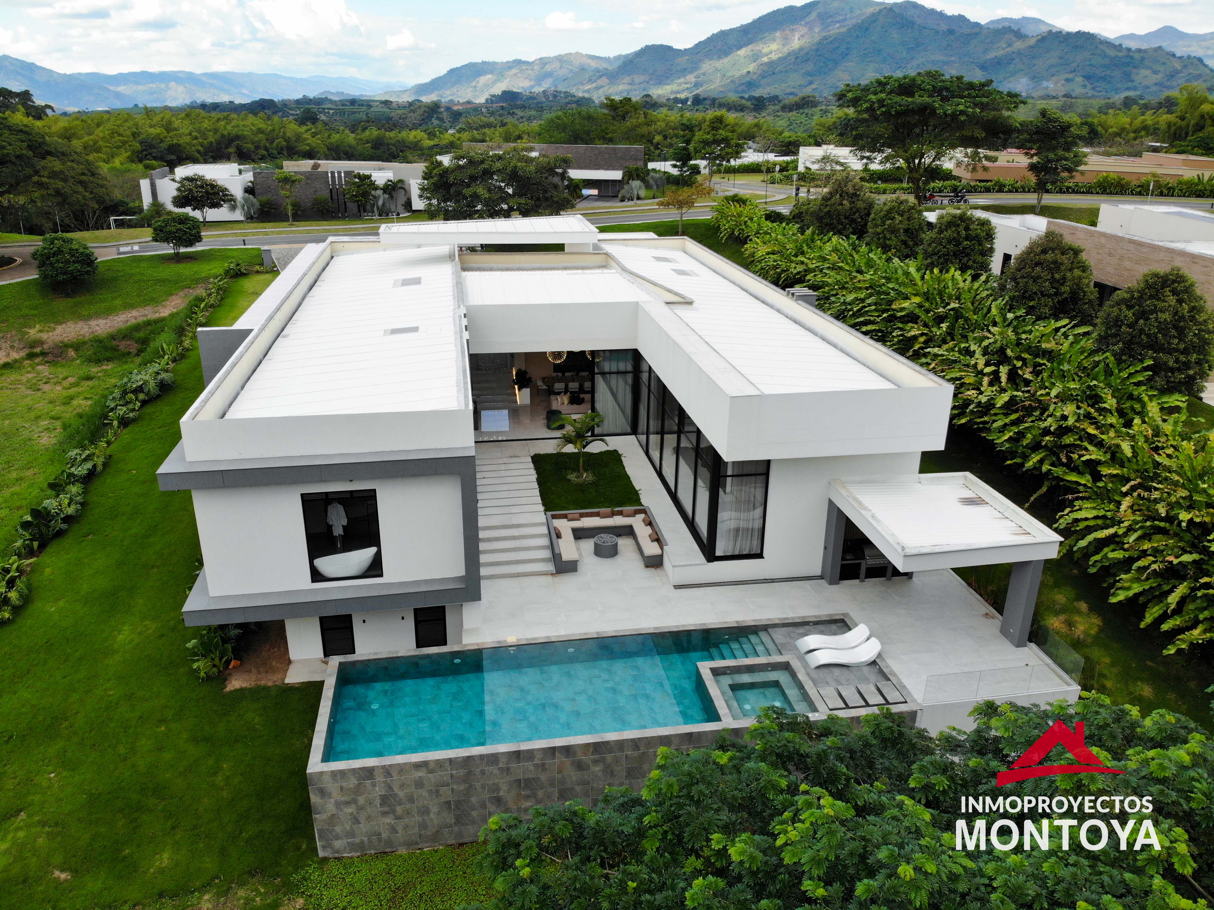 Venta imponente casa en condominio, Cerritos, Pereira