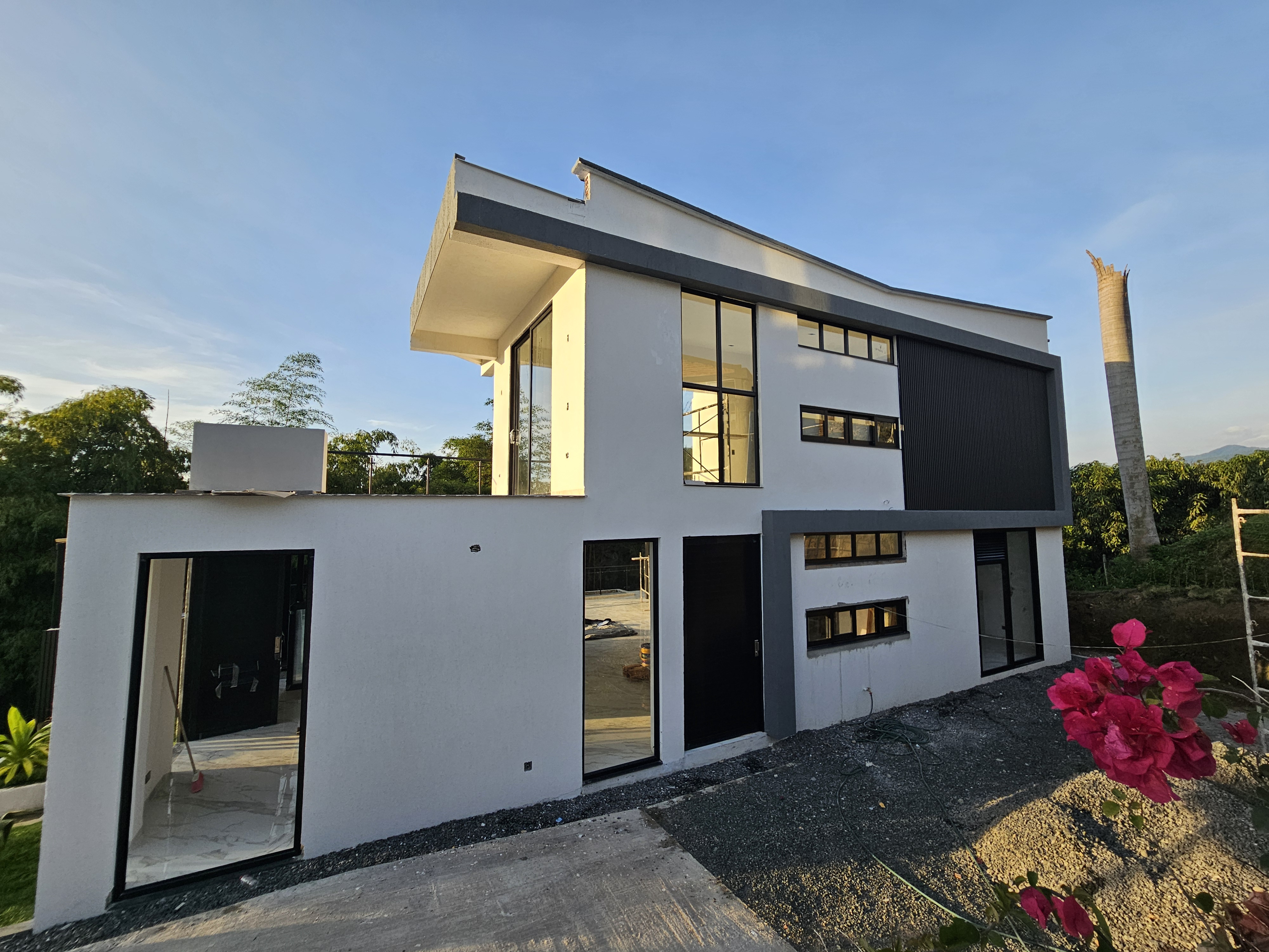 Casa nueva en Sabanitas, sector Pueblito Cafetero