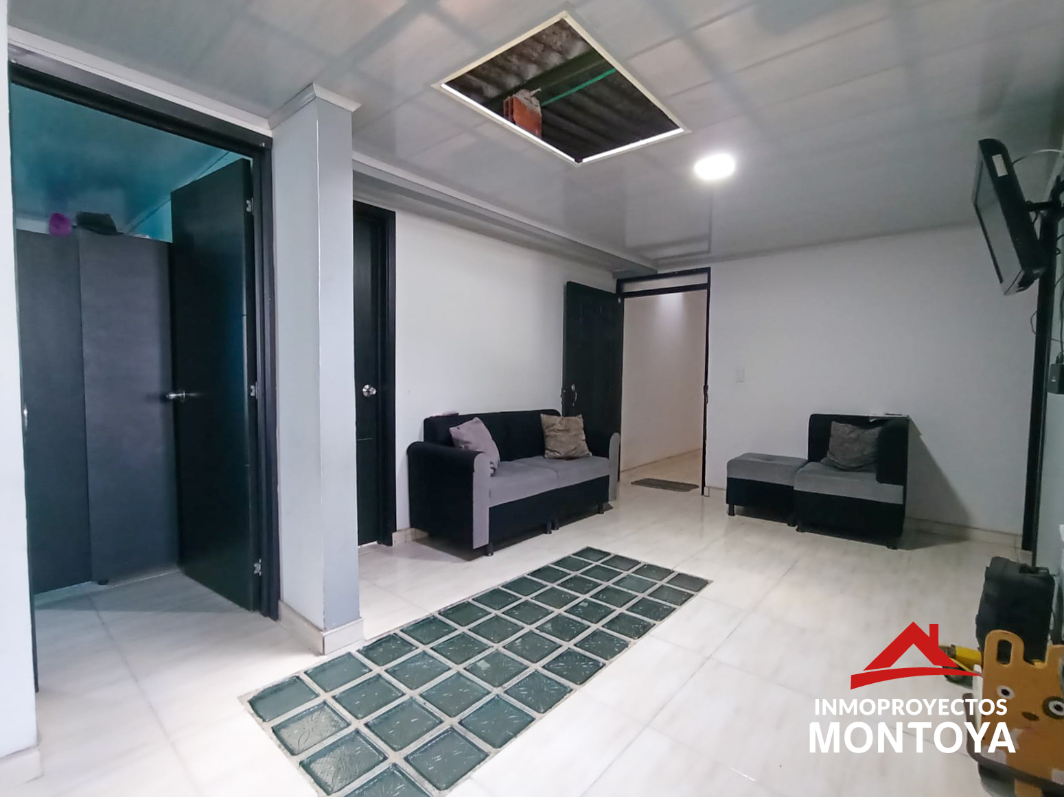 Edificio comercial con 7 rentas en Santa Rosa de Cabal