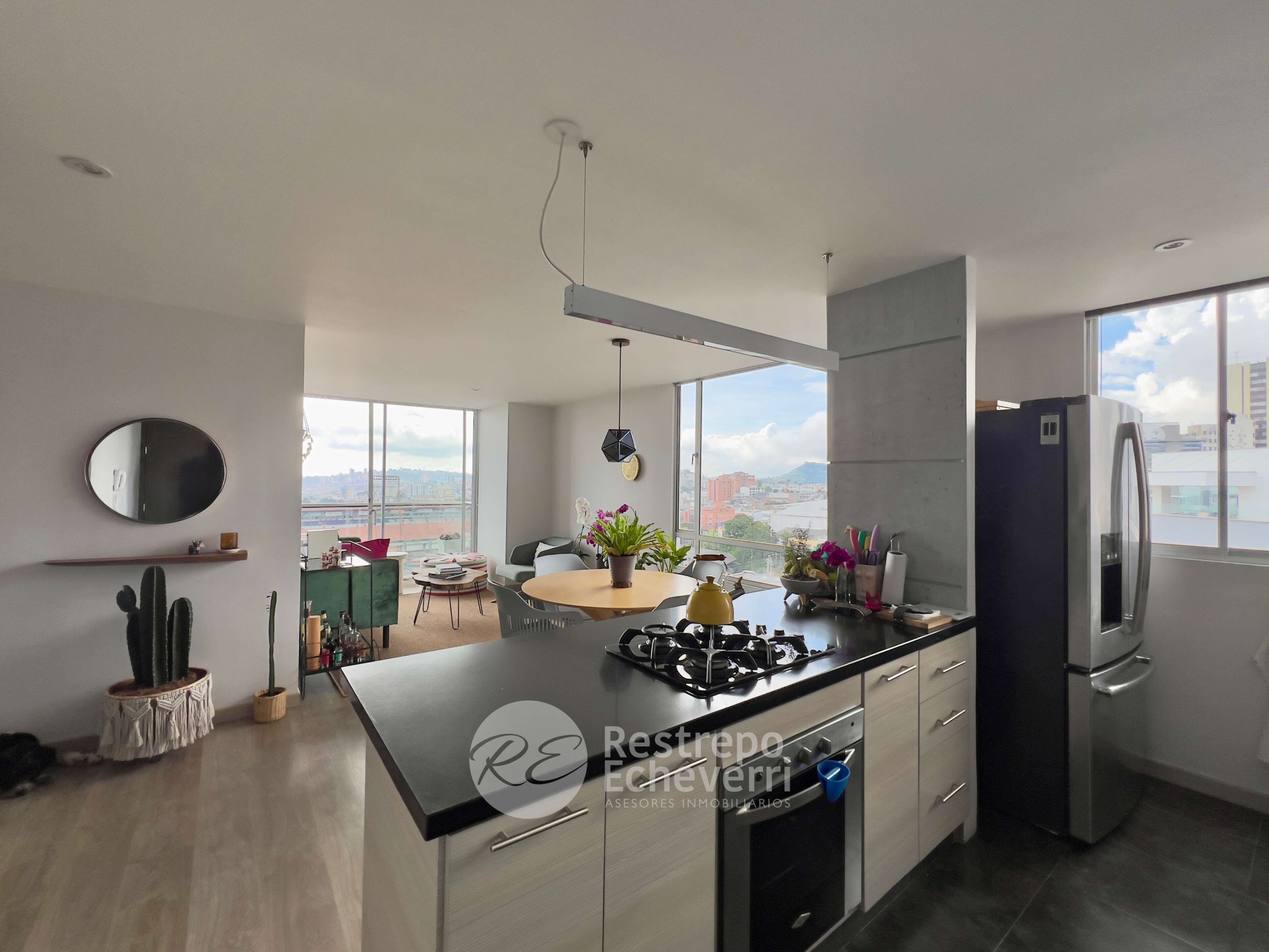 Apartamento en arriendo, barrio Palogrande, Manizales.