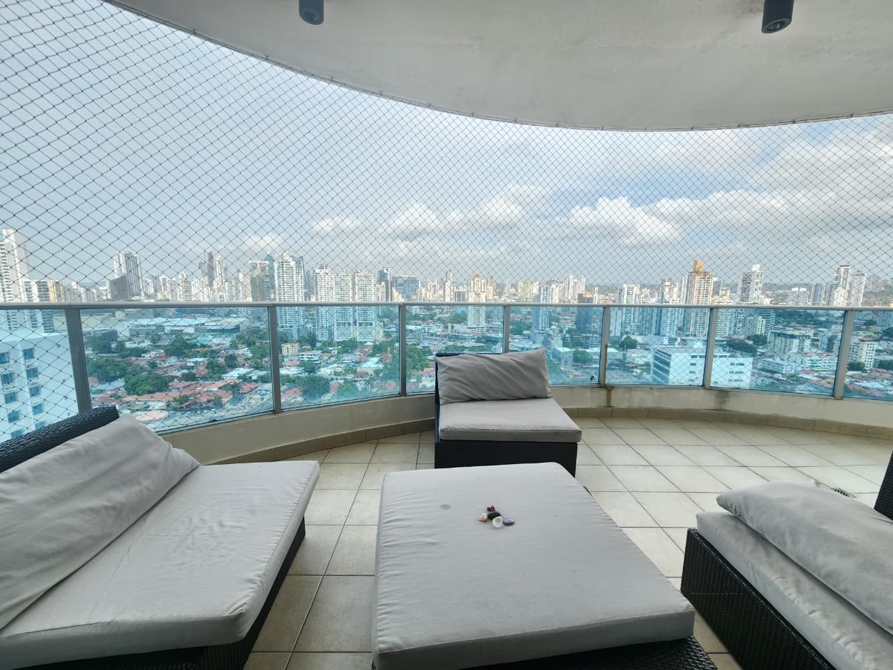 Apartamento en Venta – San Francisco PH Joy Tower - LH en Ciudad de Panamá, Panamá