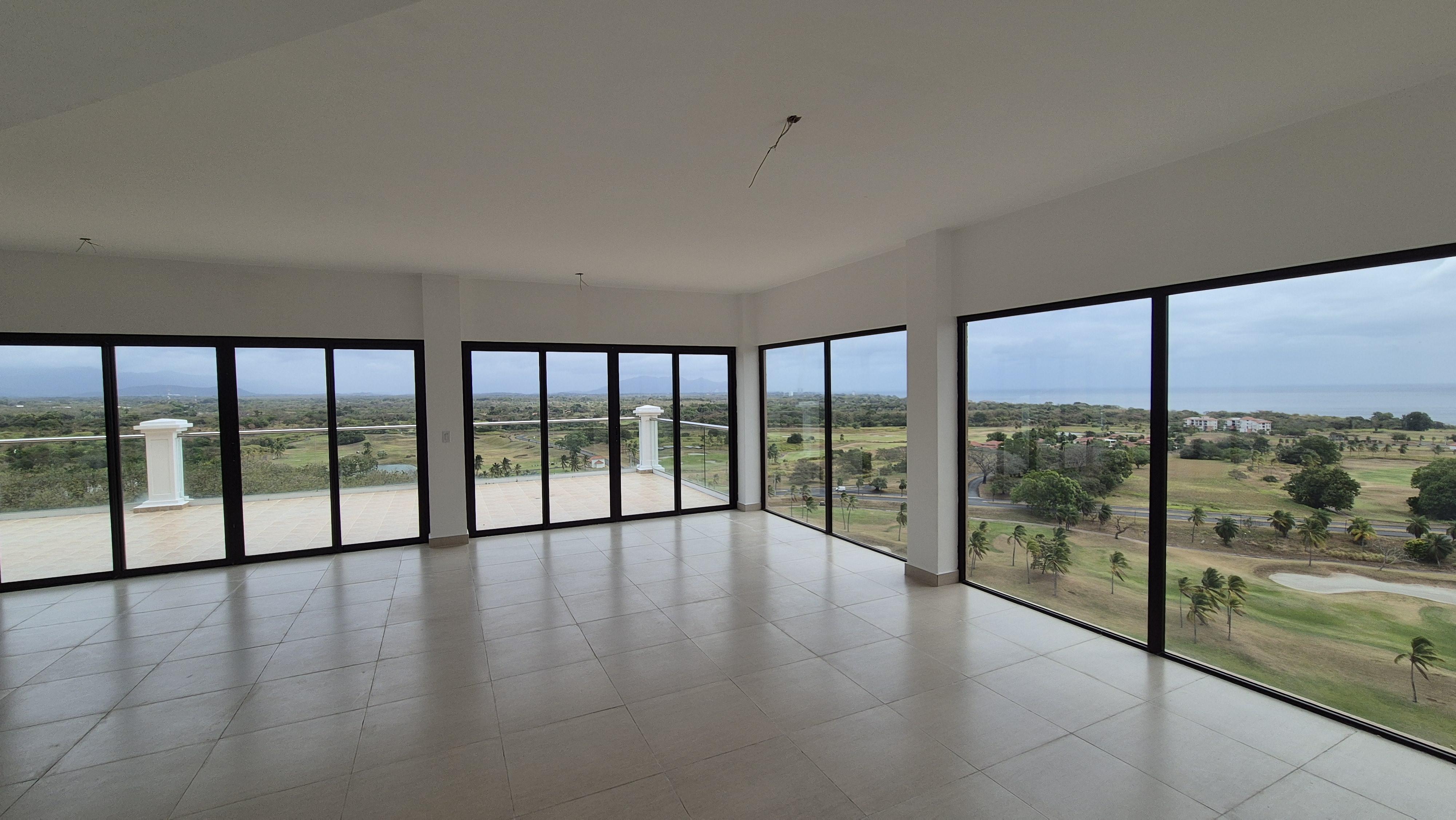 Penthouse en Venta con Vista al Mar – PH Las Olas 2 | San Carlos - LH en San Carlos, Panamá