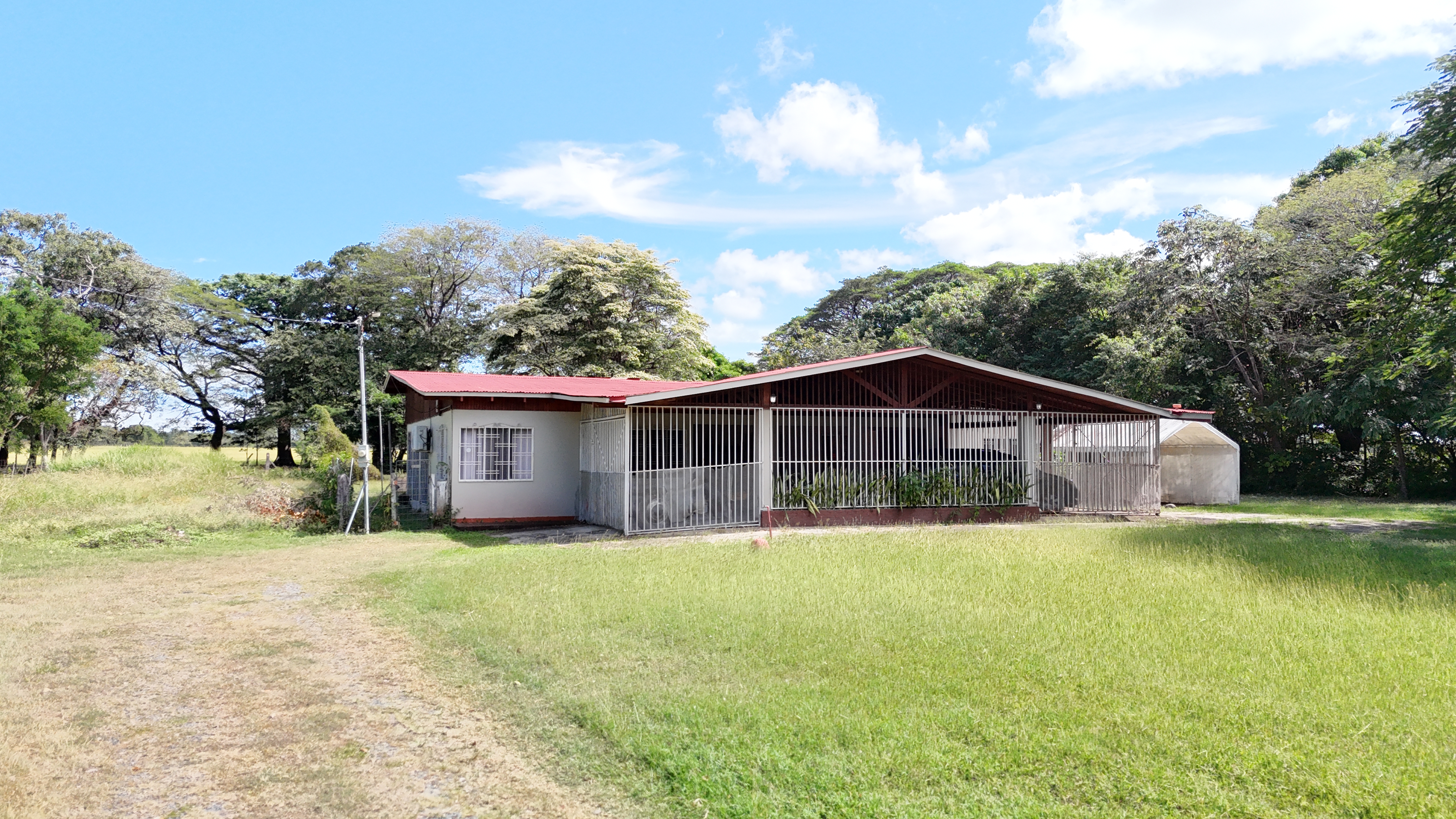 VENDO CASA TIPO QUINTA EN LA CARAÑA - LIBERIA