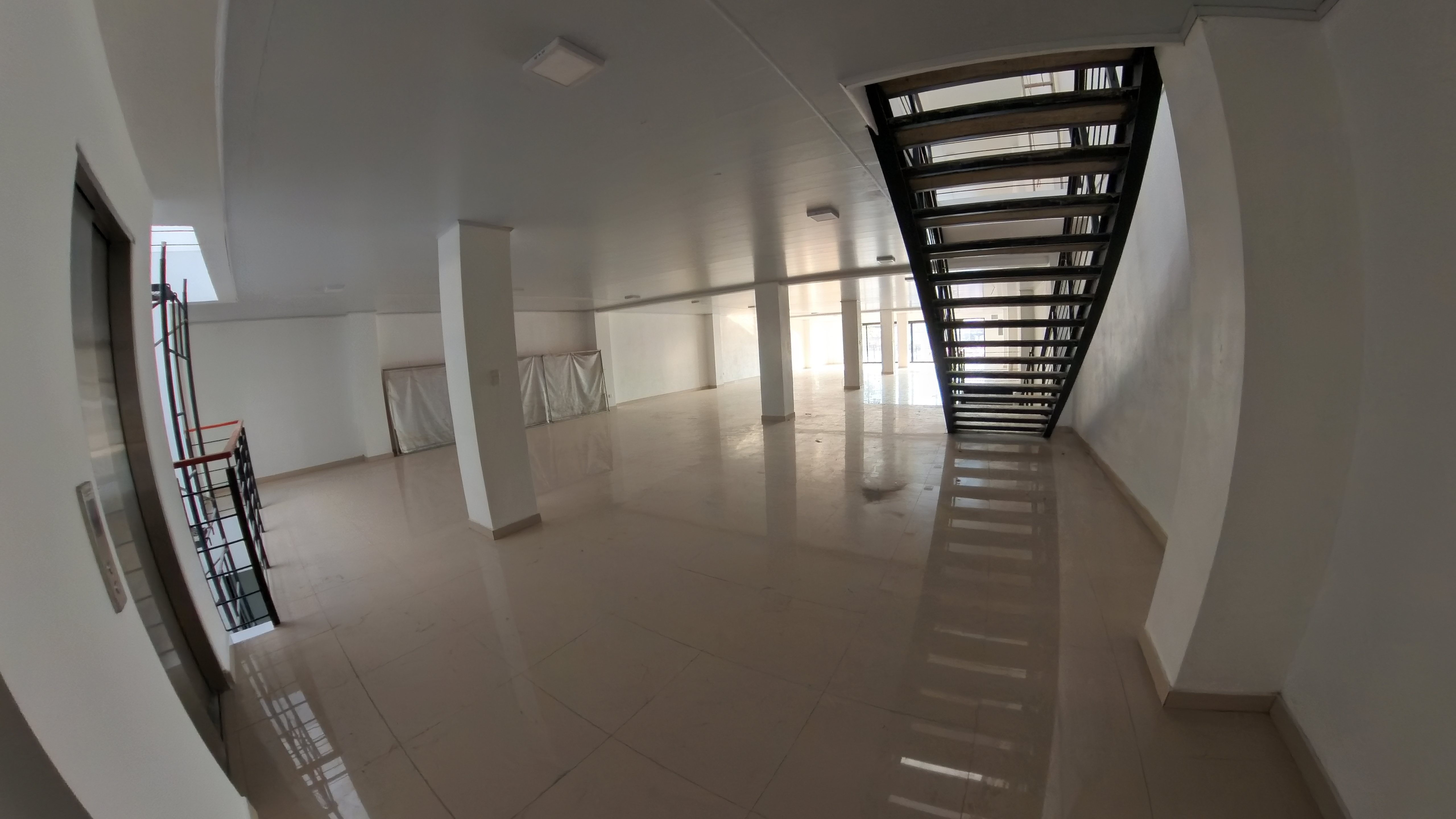 Commercial Rental Opportunity in Liberia – Ideal for Offices or Retail
