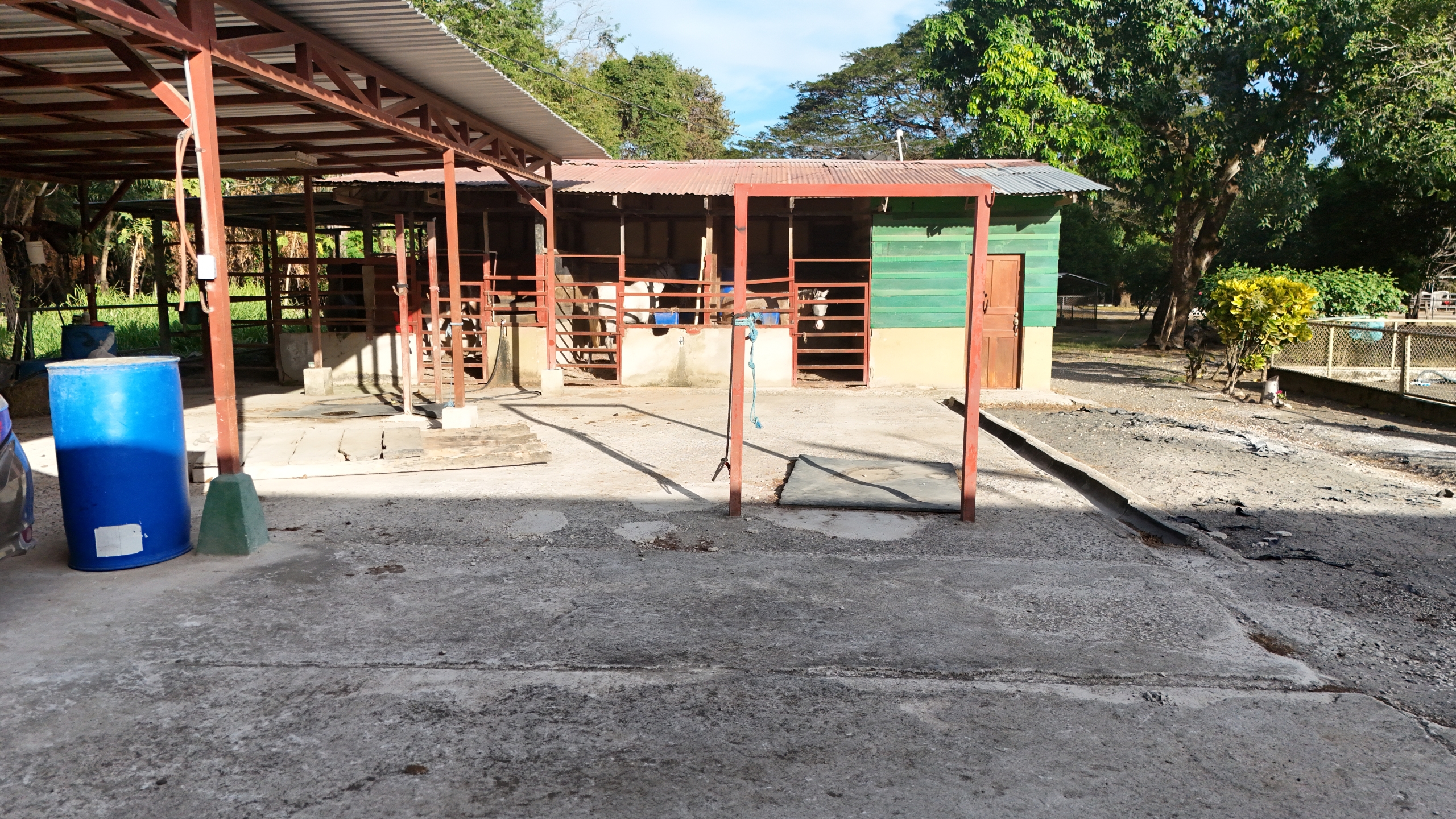 Ranch-Style Property for sale 9 km south in  Los Terreros, LIberia