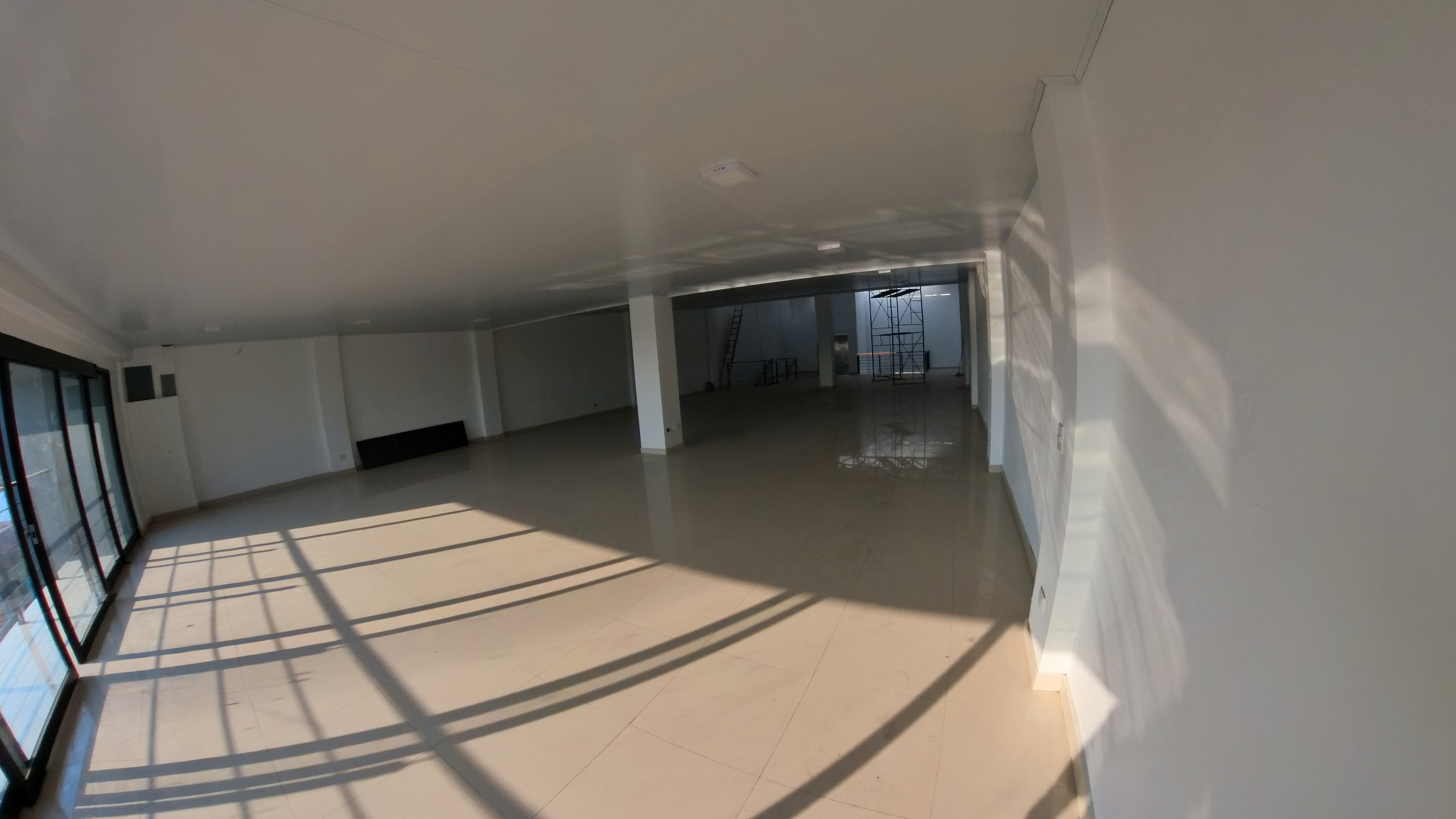 Commercial Rental Opportunity in Liberia – Ideal for Offices or Retail