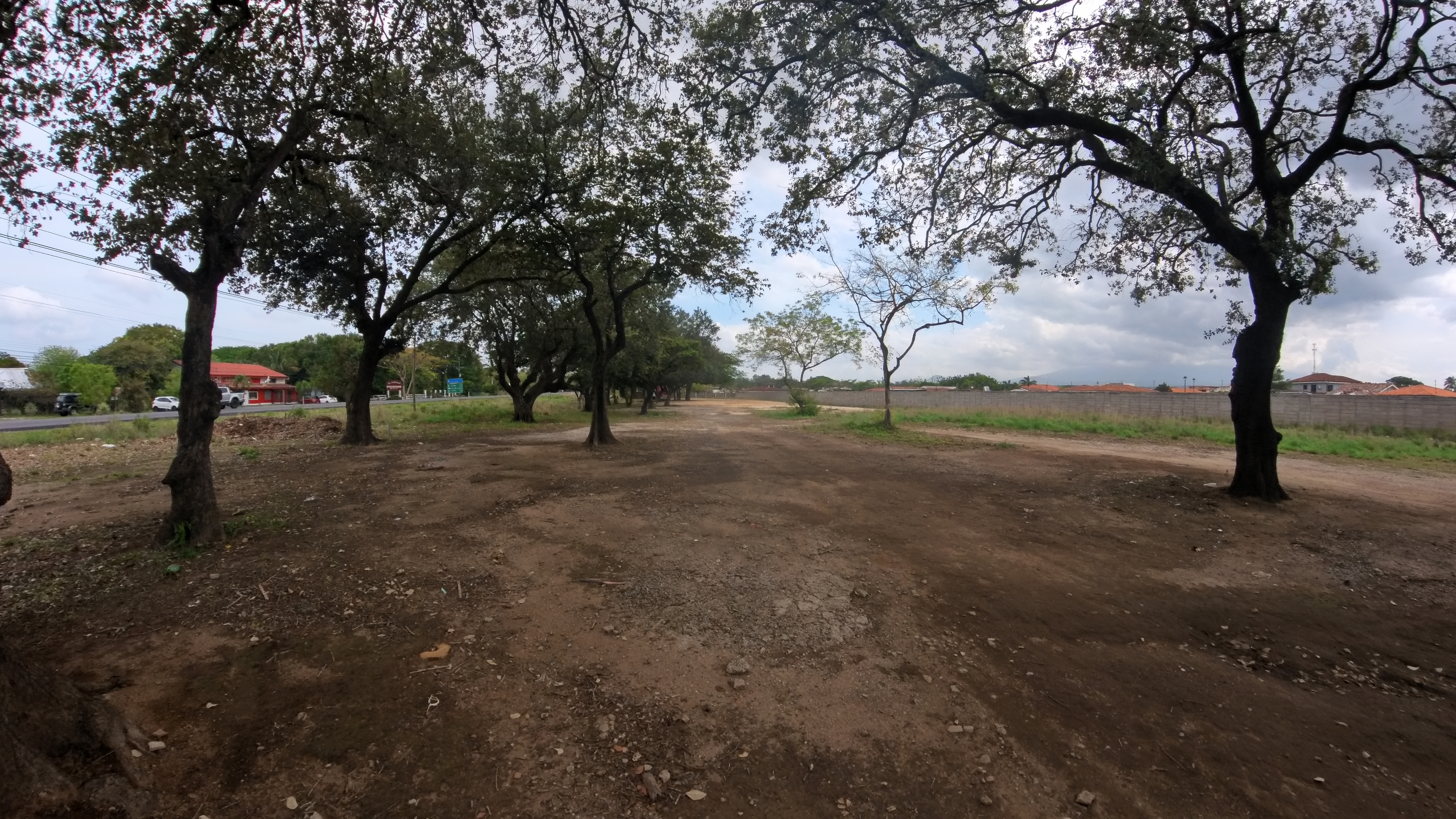 CONDOMINIO COMERCIAL EN VENTA - PARQUE DEL ENCINO | LIBERIA