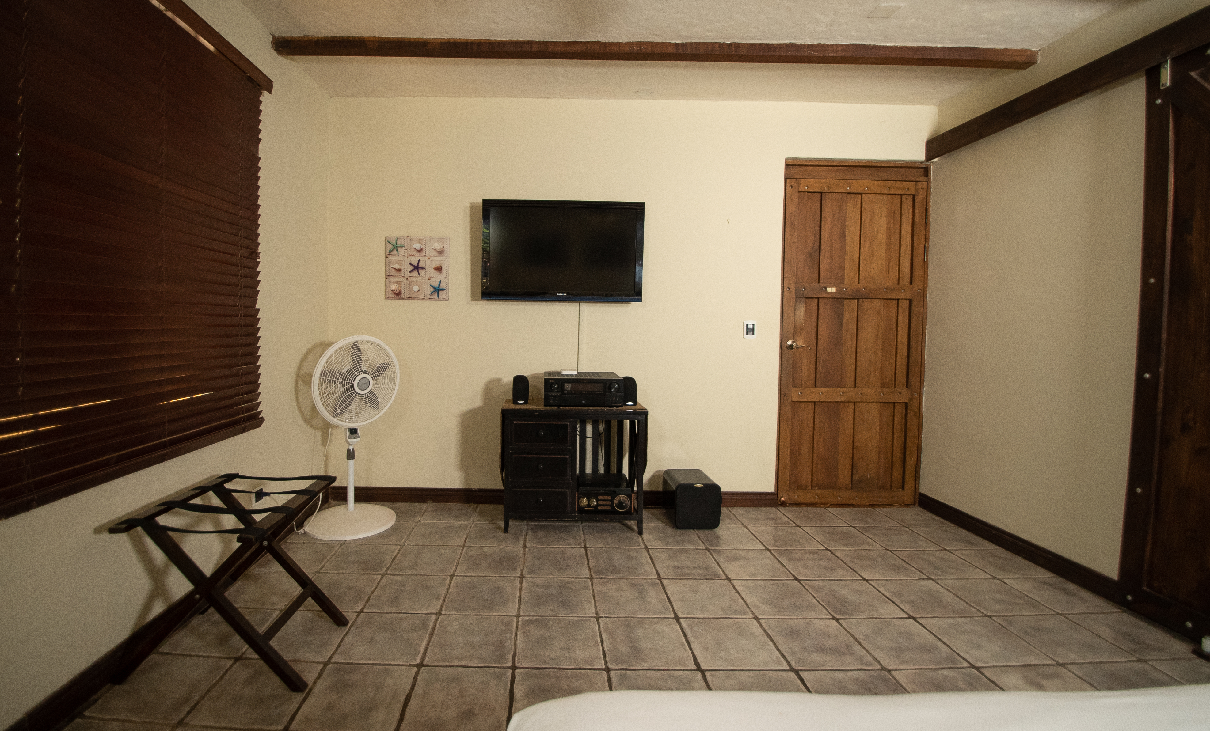 COUNTRY SIDE HOME FOR SALE - GUADALUPE | LIBERIA