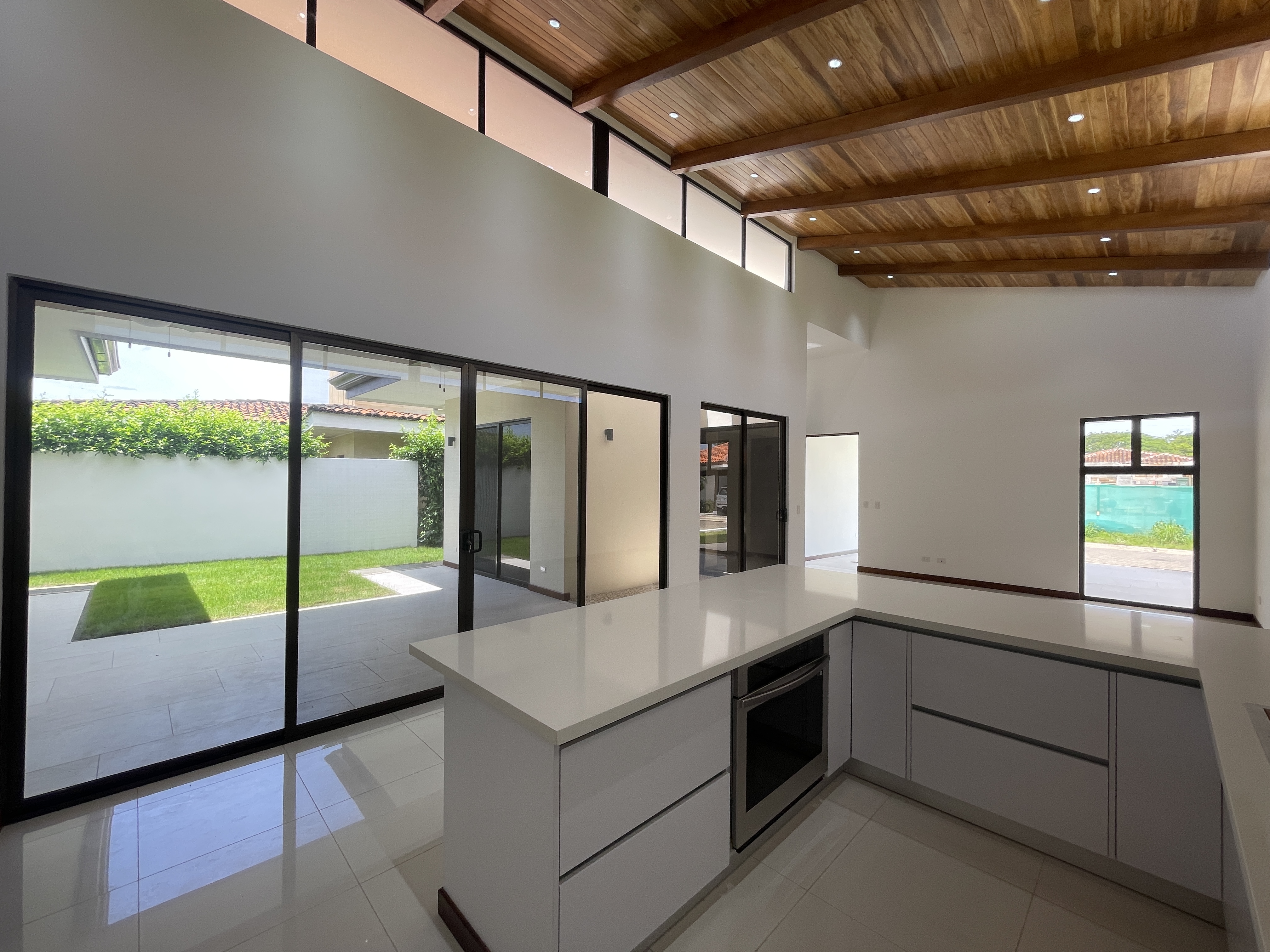 CONDOMINIO EN VENTA - PARQUE DEL ENCINO | LIBERIA