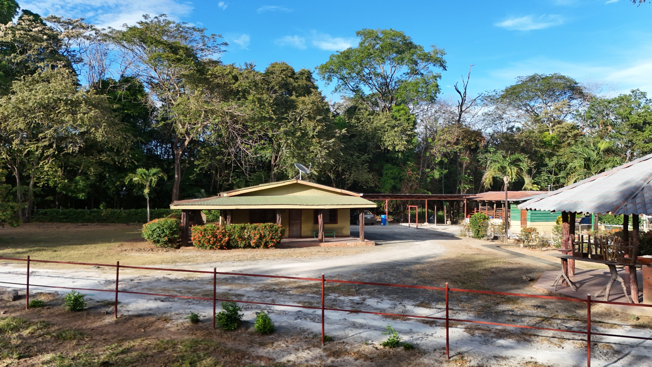Ranch-Style Property for sale 9 km south in  Los Terreros, LIberia