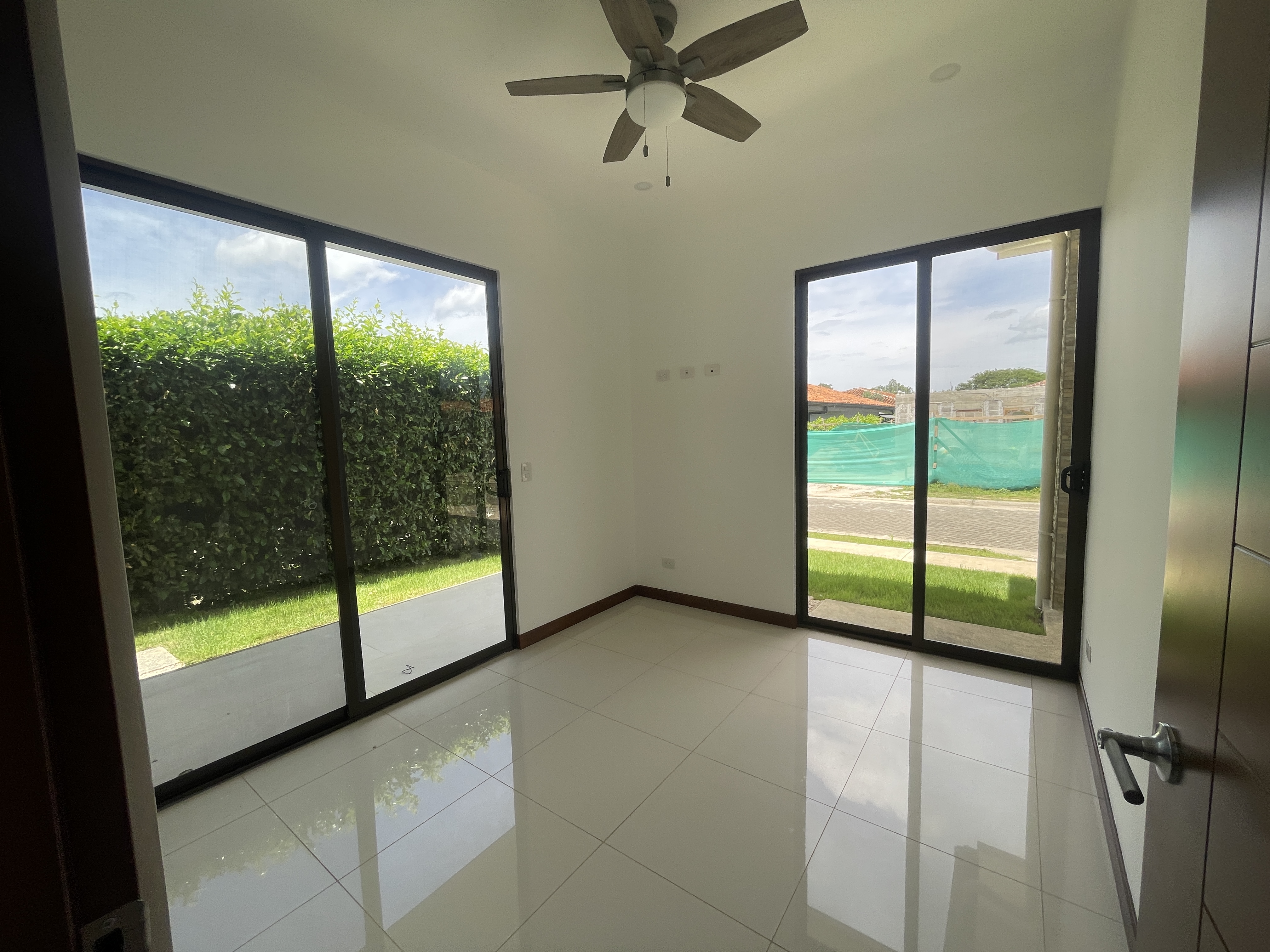 CONDOMINIO EN VENTA - PARQUE DEL ENCINO | LIBERIA