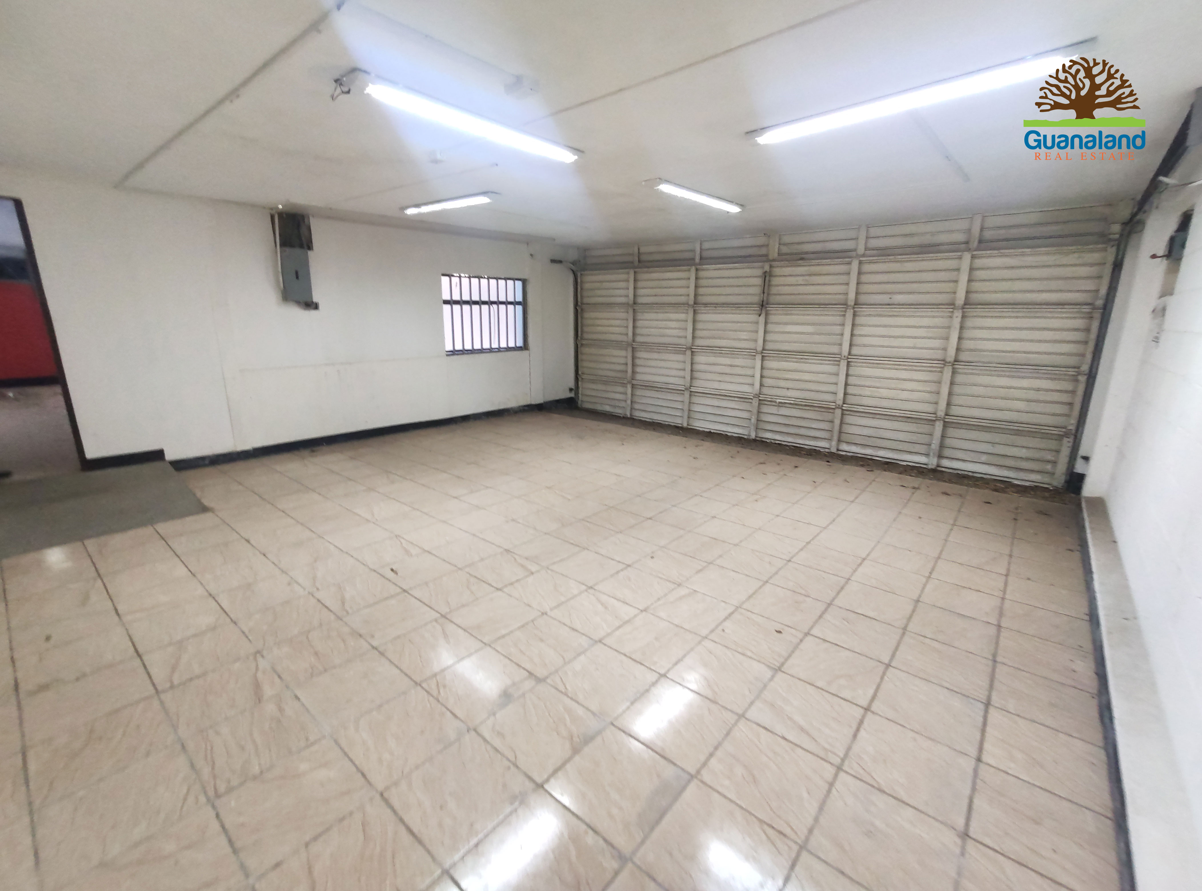 ALQUILER LOCAL COMERCIAL - AVE. 25 JULIO | LIBERIA