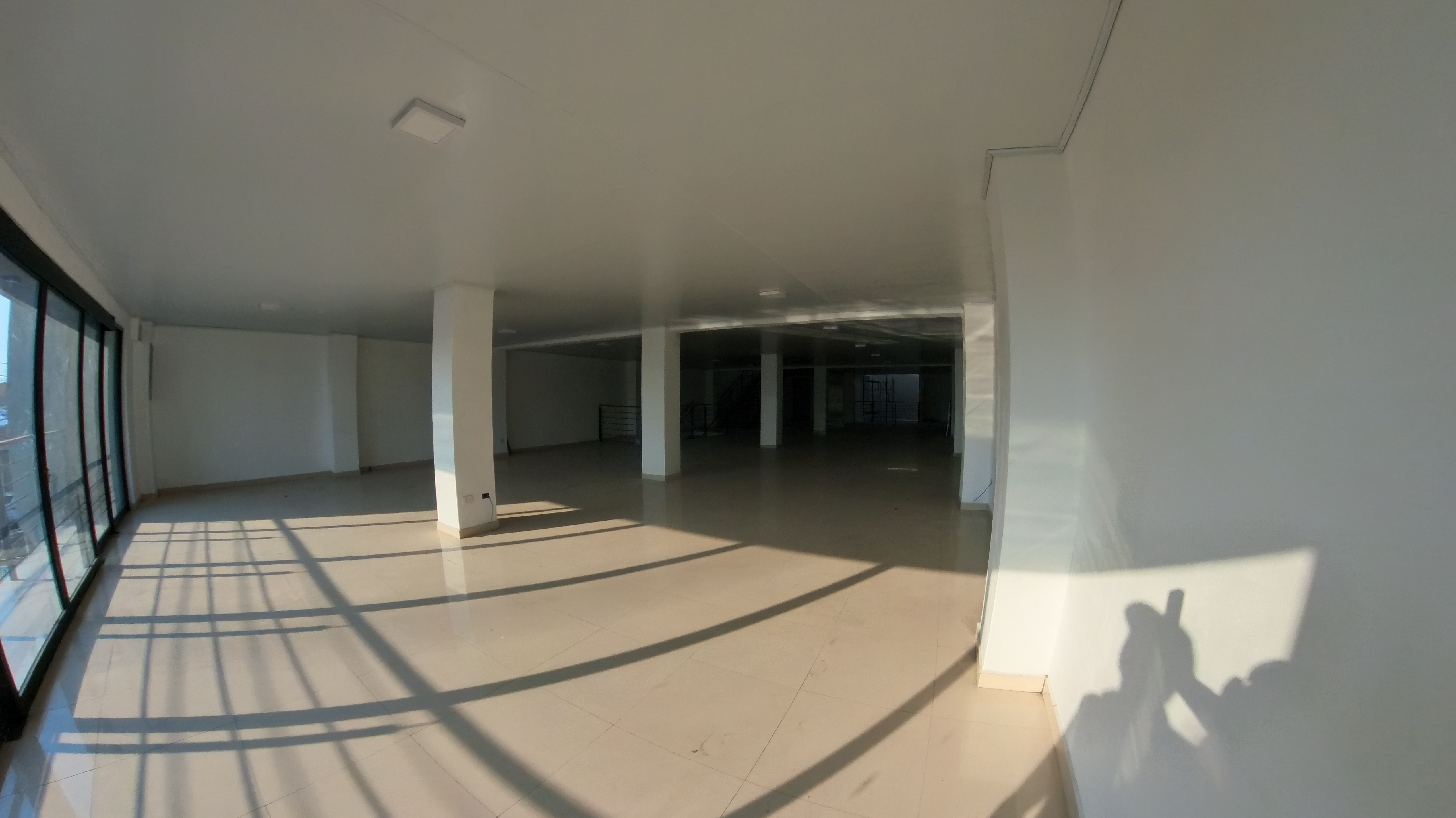 Commercial Rental Opportunity in Liberia – Ideal for Offices or Retail