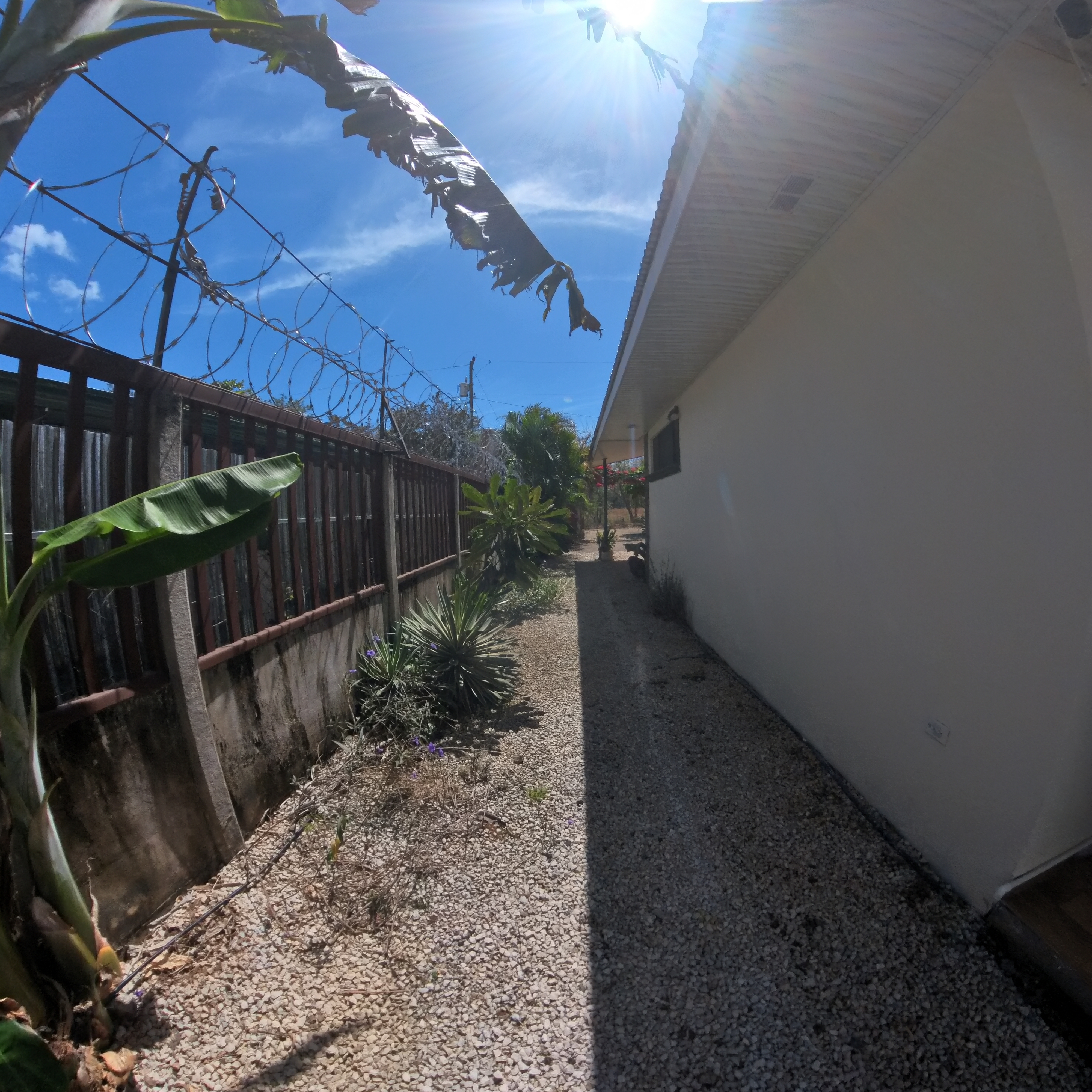 HERMOSA CASA EN VENTA TIPO QUINTA - FILADELFIA