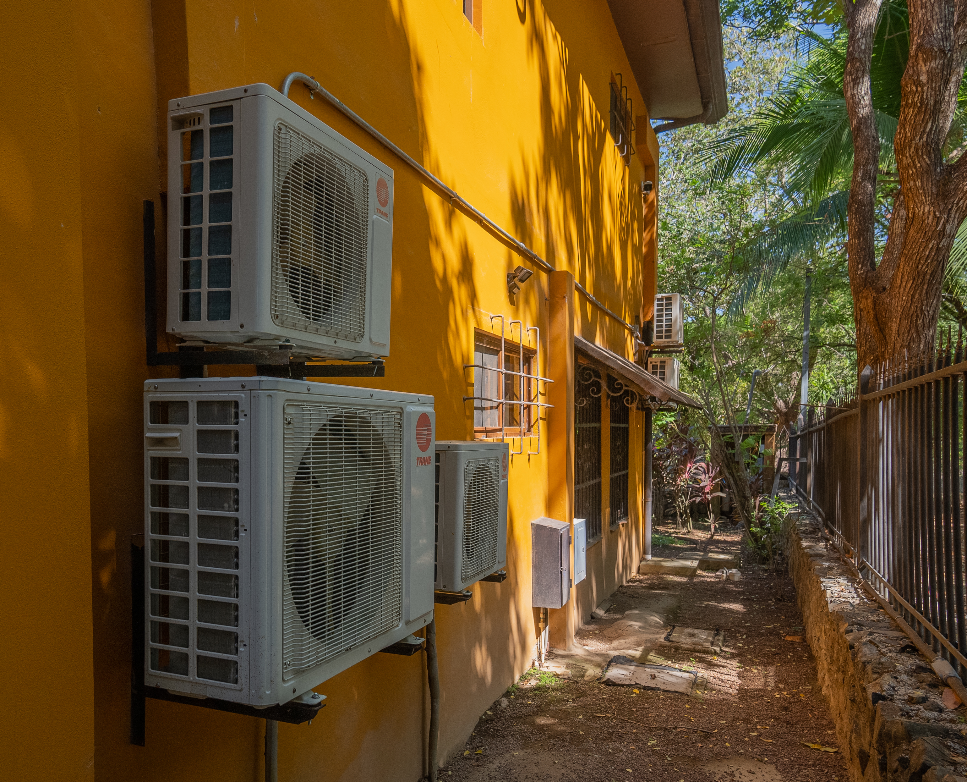 COUNTRY SIDE HOME FOR SALE - GUADALUPE | LIBERIA