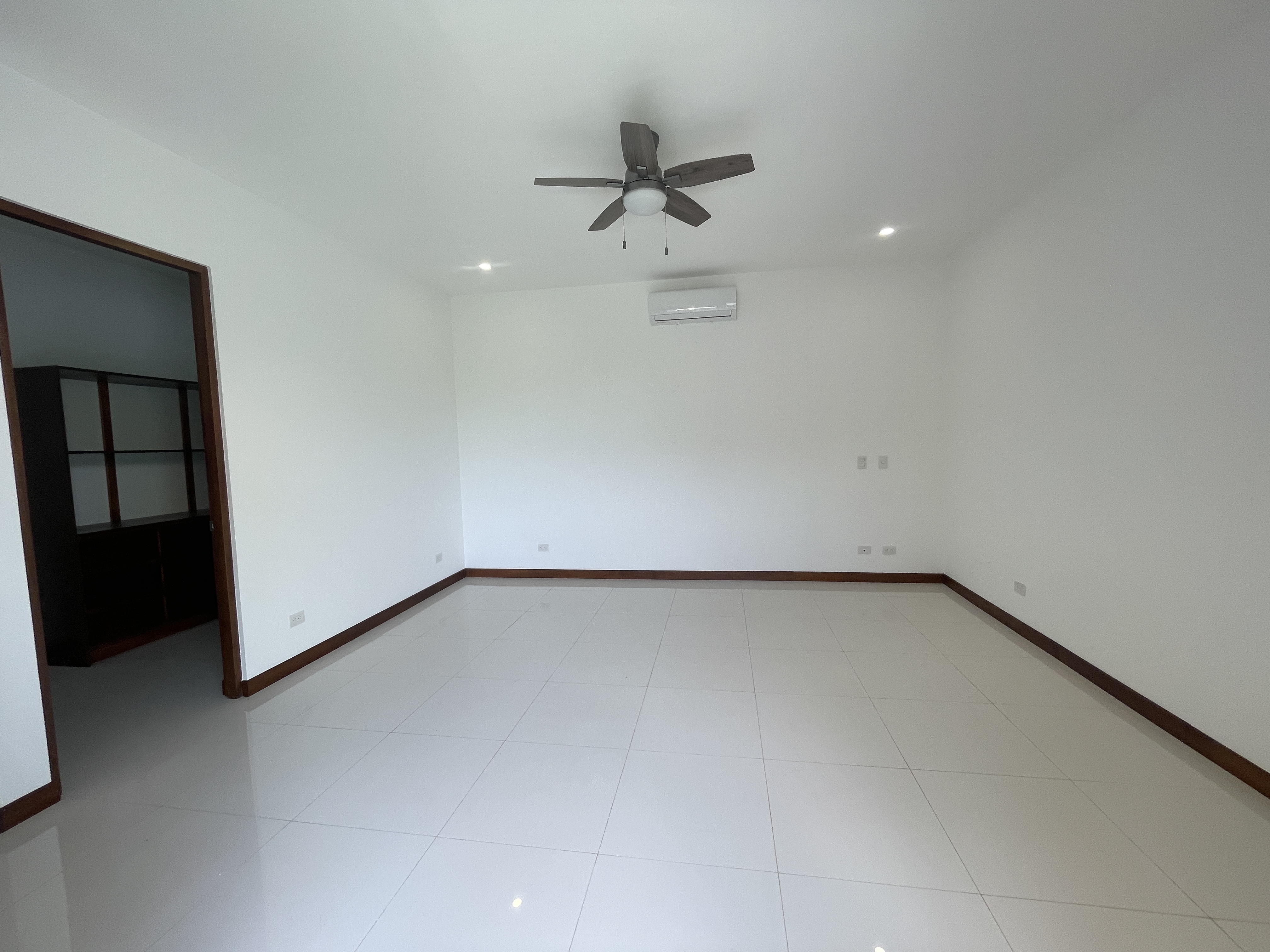 CONDOMINIO EN VENTA - PARQUE DEL ENCINO | LIBERIA