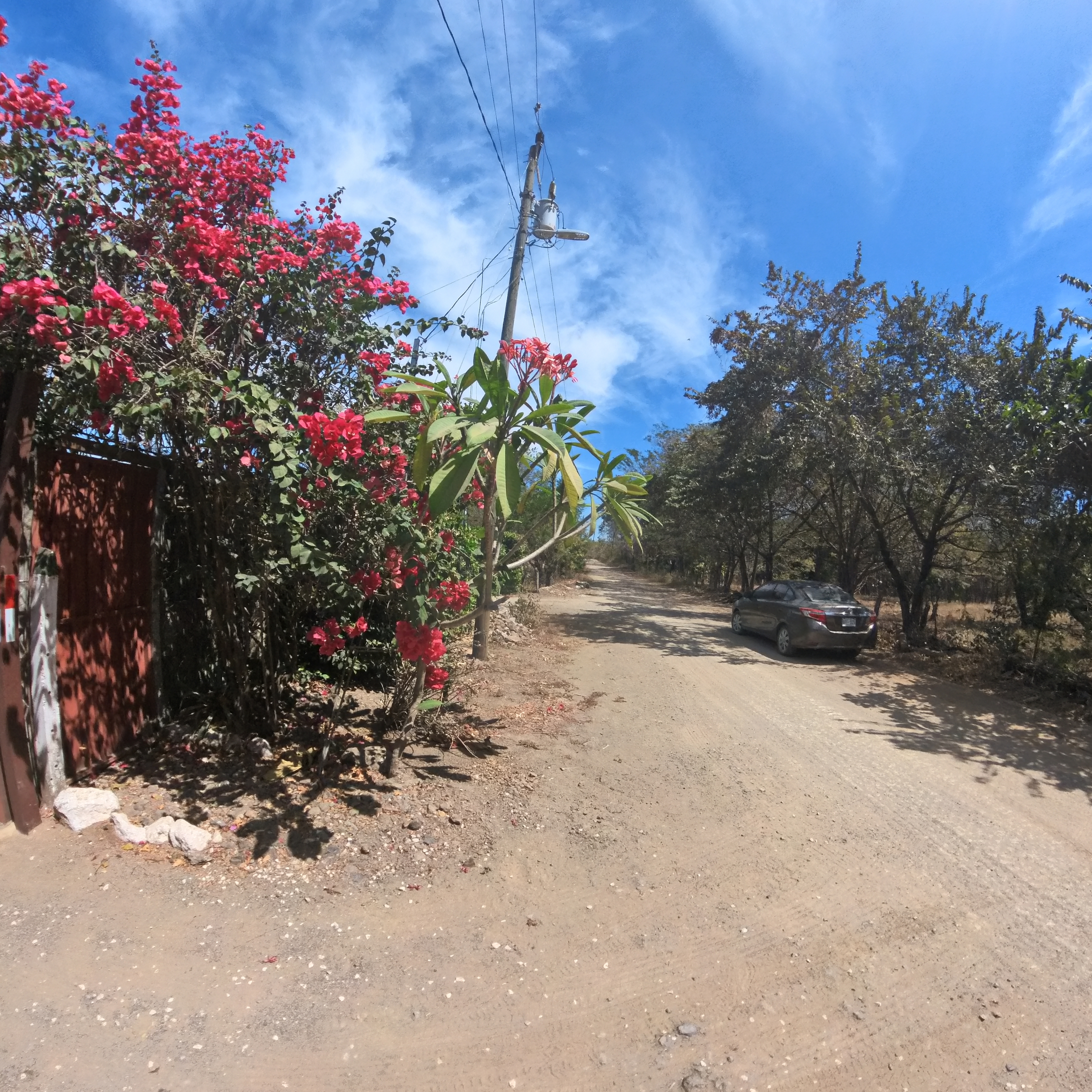 HERMOSA CASA EN VENTA TIPO QUINTA - FILADELFIA