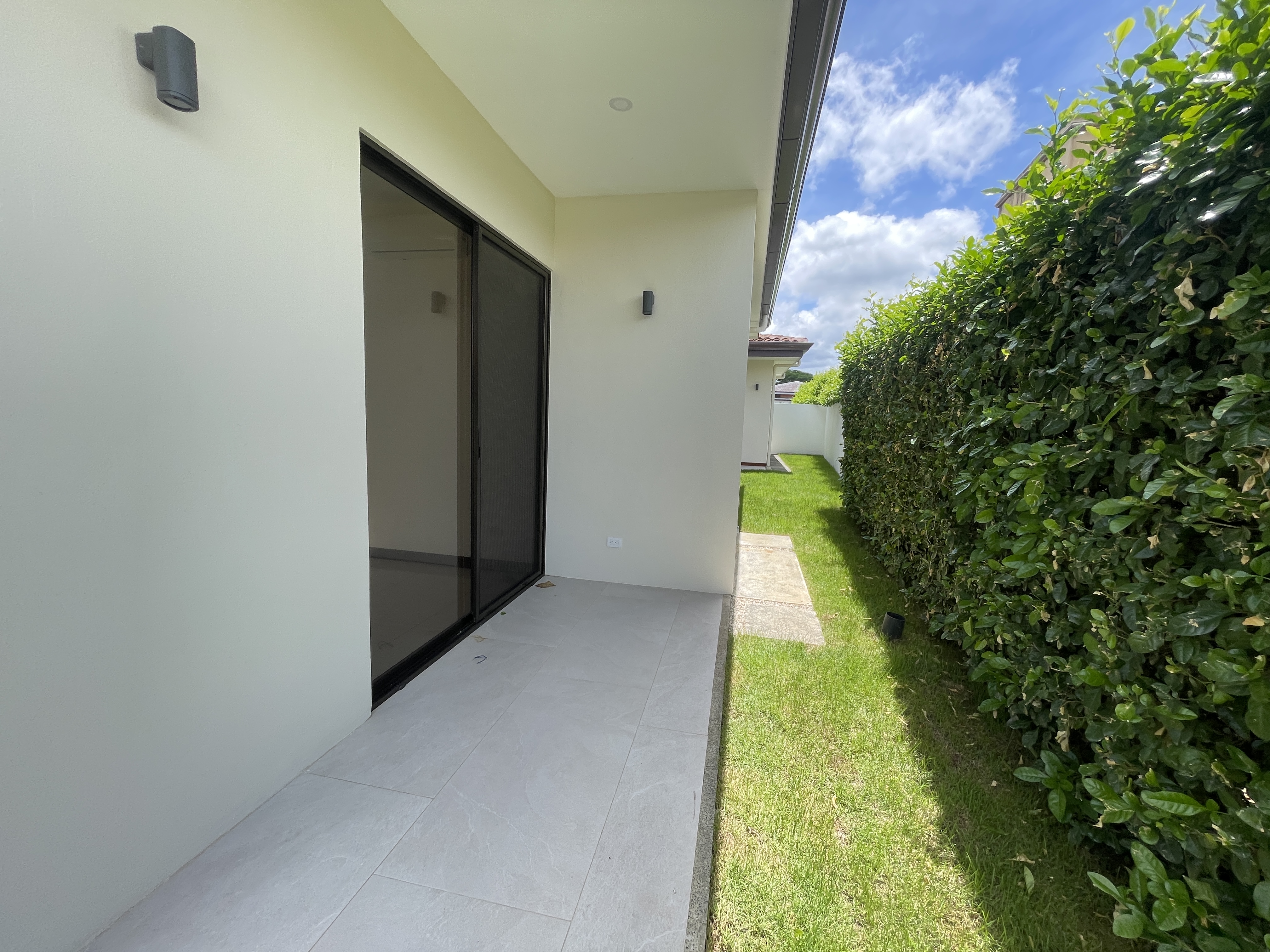 CONDOMINIO EN VENTA - PARQUE DEL ENCINO | LIBERIA