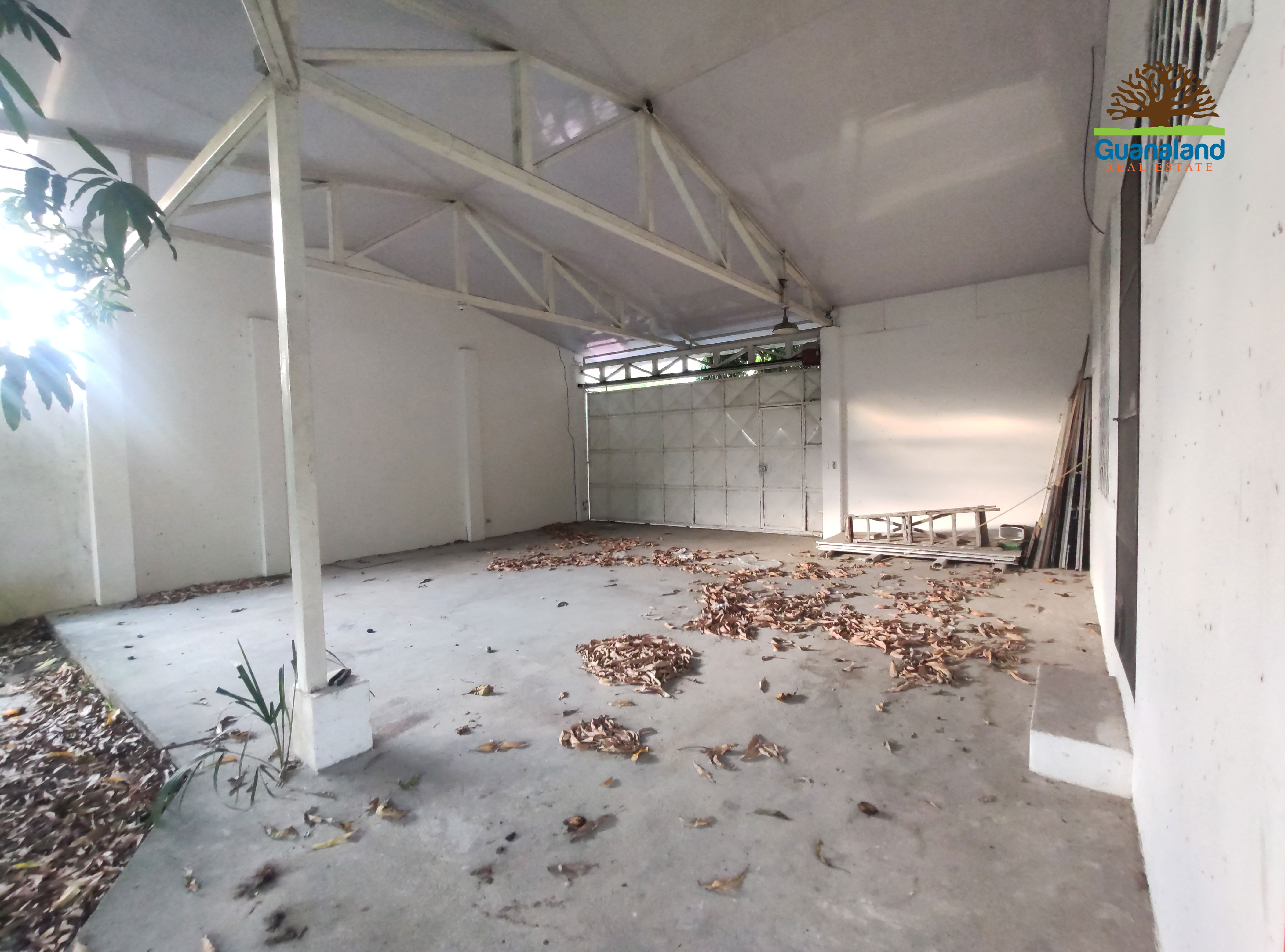 ALQUILER LOCAL COMERCIAL - AVE. 25 JULIO | LIBERIA