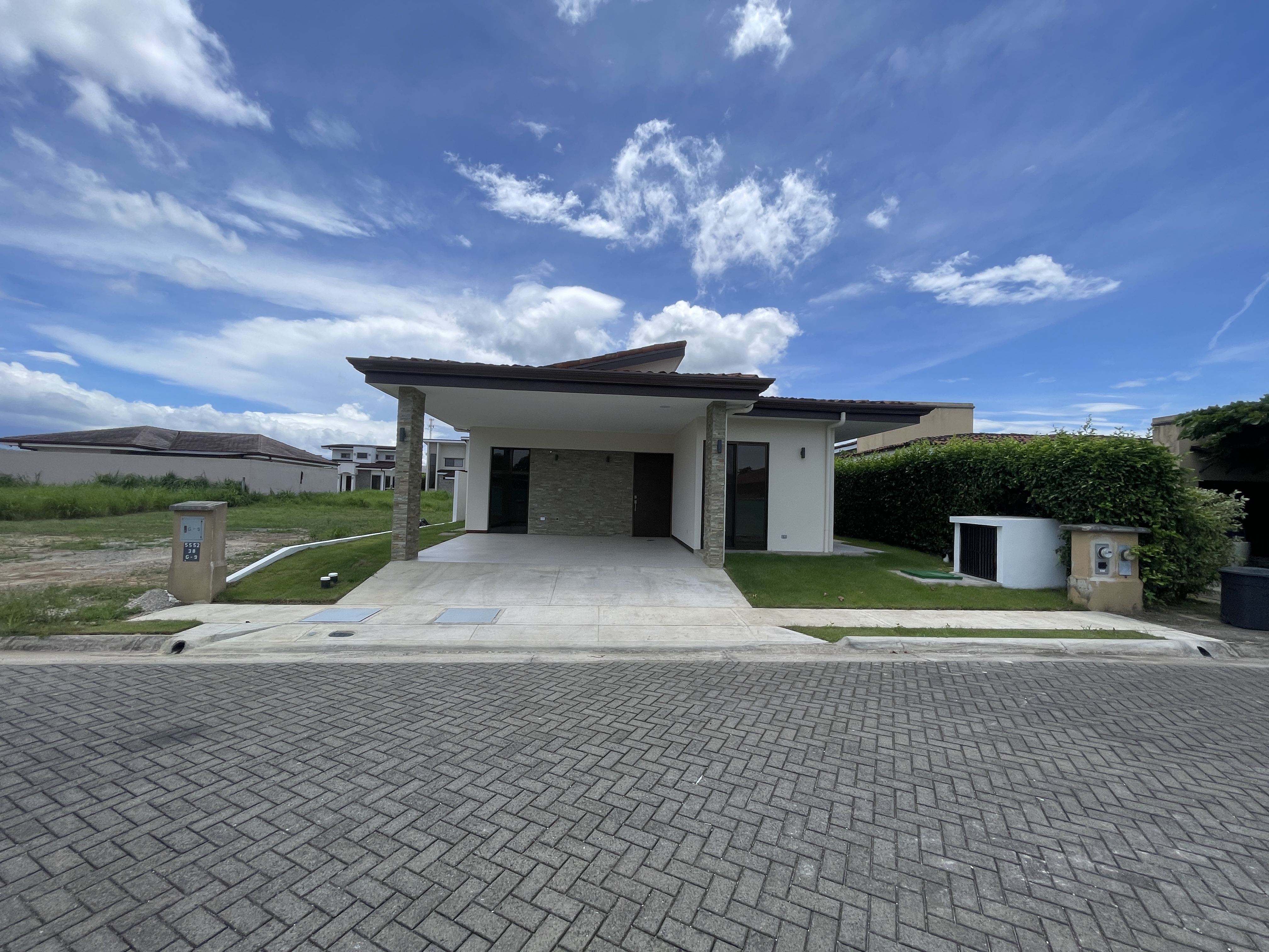 CONDOMINIO EN VENTA - PARQUE DEL ENCINO | LIBERIA