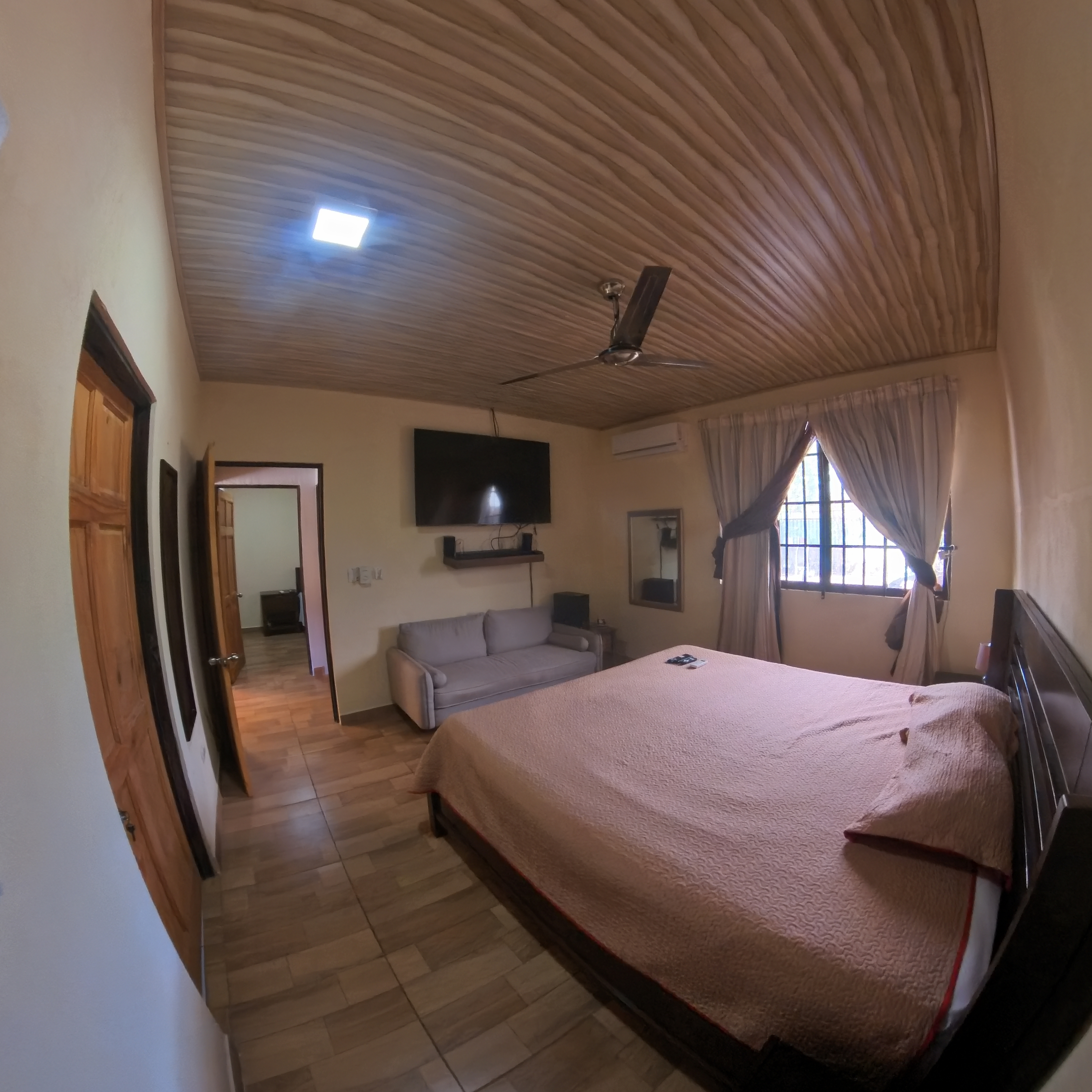 HERMOSA CASA EN VENTA TIPO QUINTA - FILADELFIA